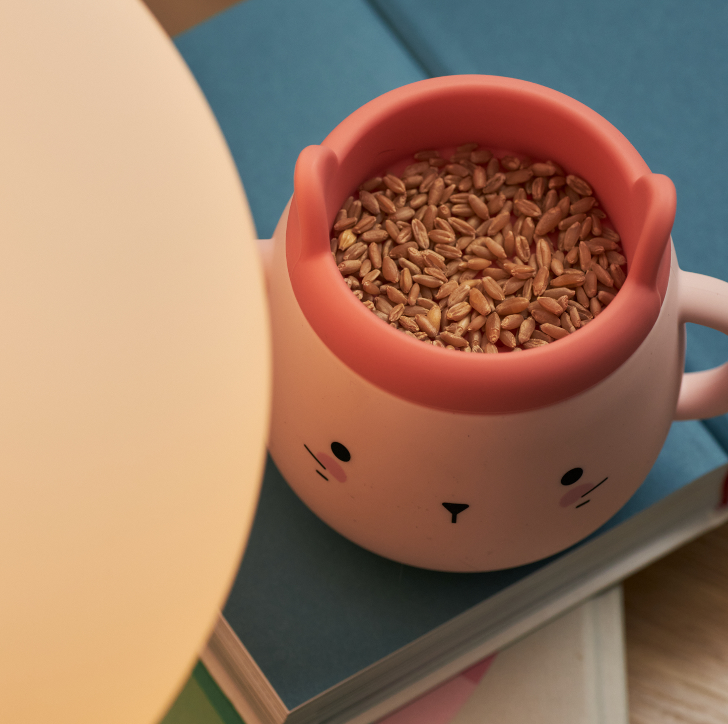 Reusable Hydroponic Cat Grass Growing Silicone Mug - Soil-Free, Eco-Friendly System(includes one bag of grass seed).