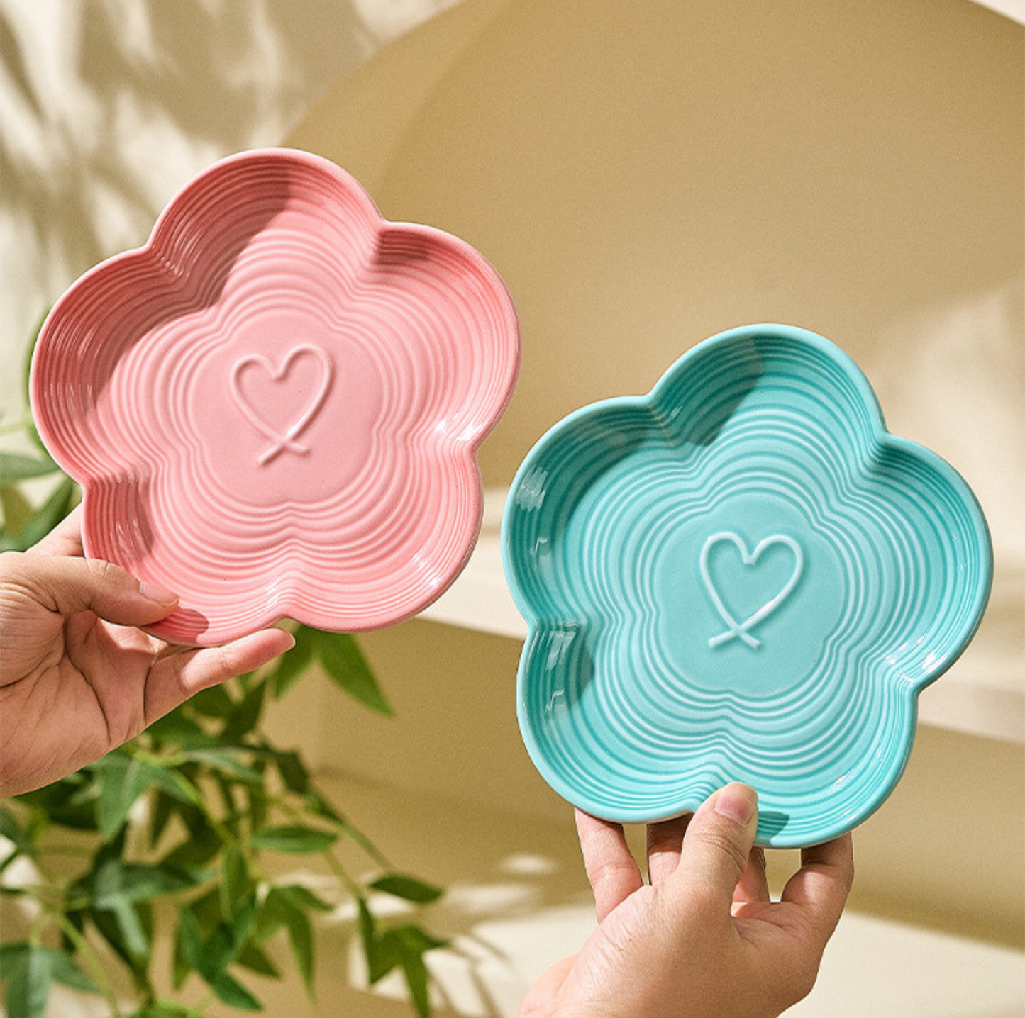 Flower-Shaped Ceramic Pet Bow
