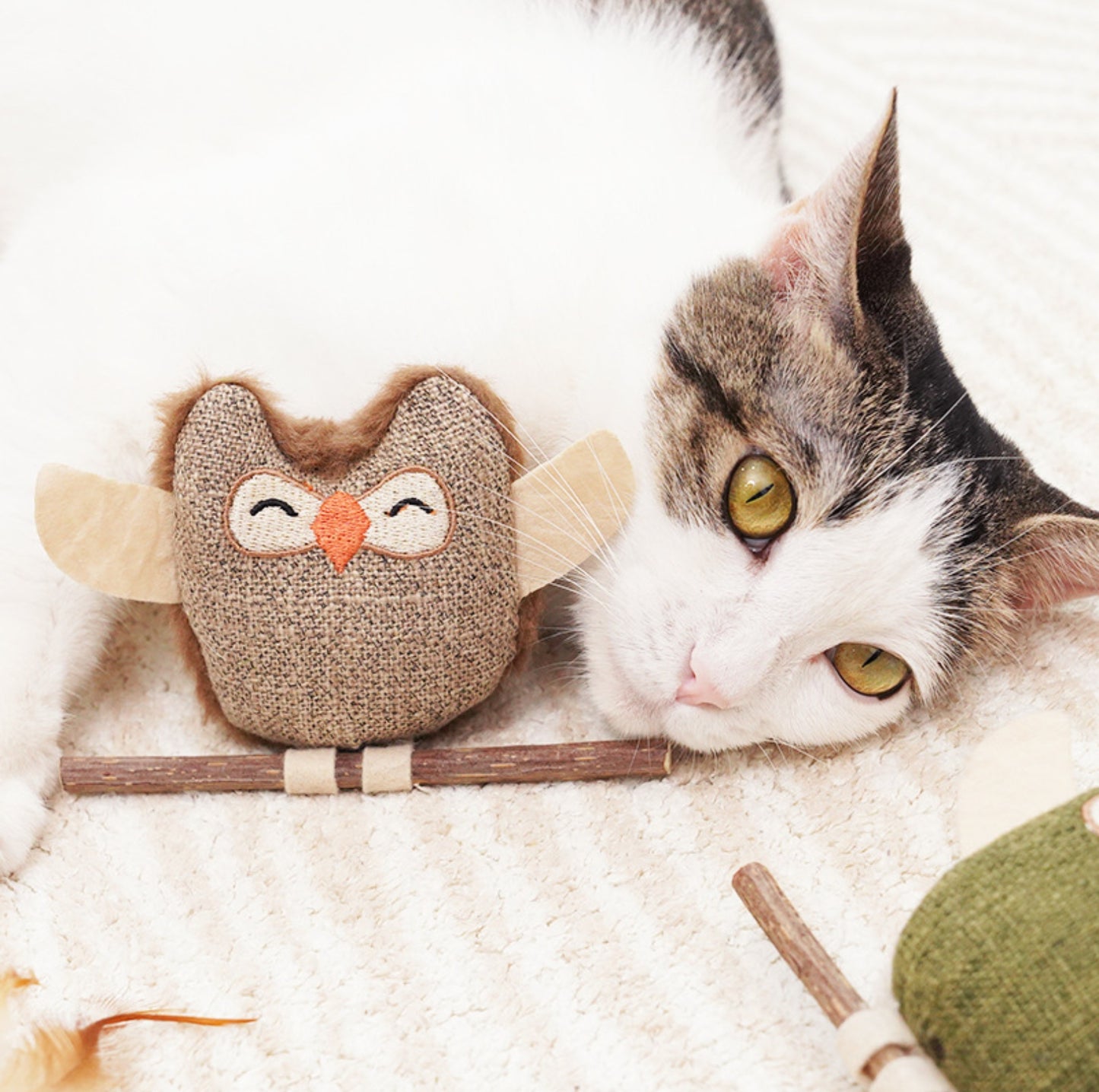 Linen Owl Cat Catnip Chew Toy