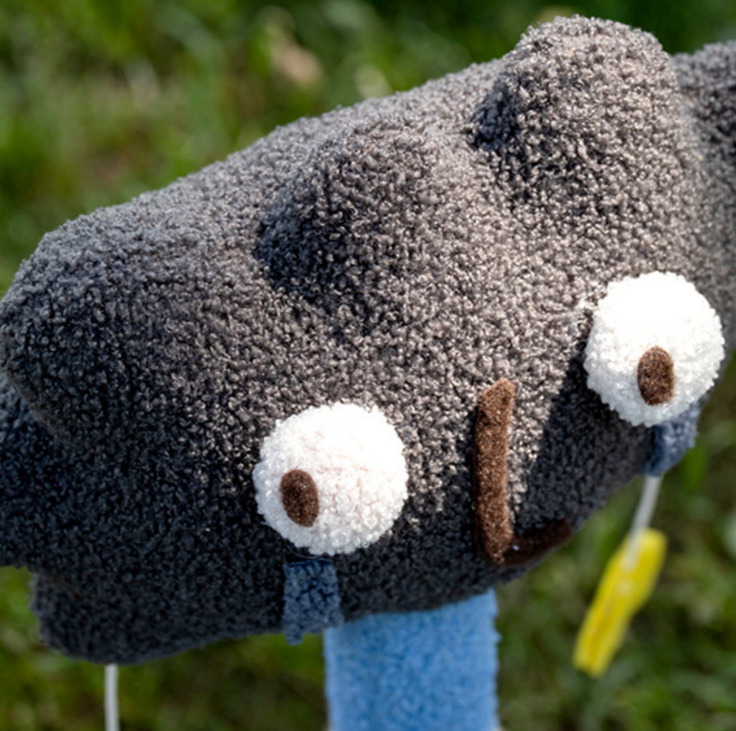Mini Sisal Scratching Post with Dangly Cloud Toy
