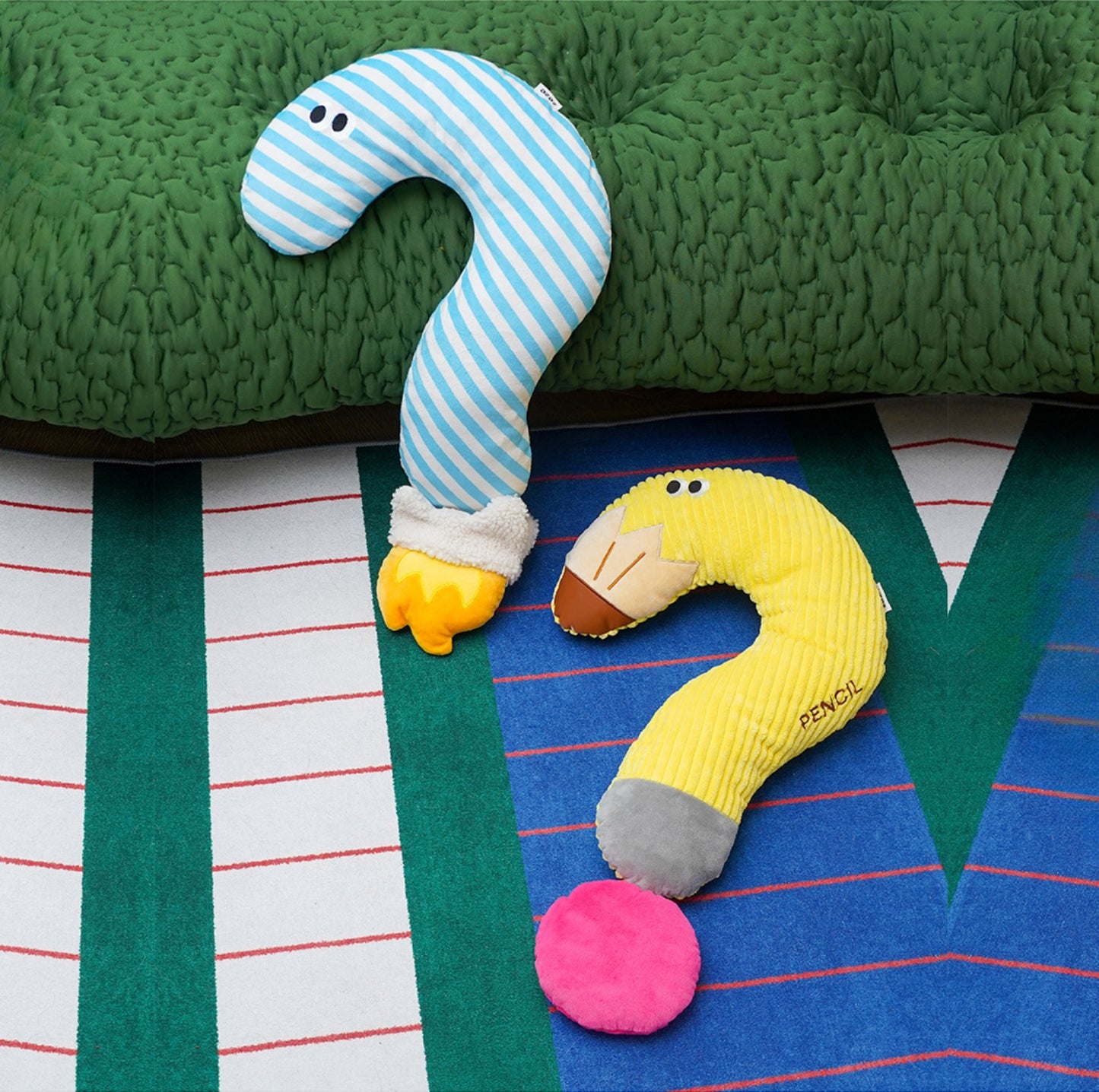 ZeZe "Question Mark" Pet Pillow