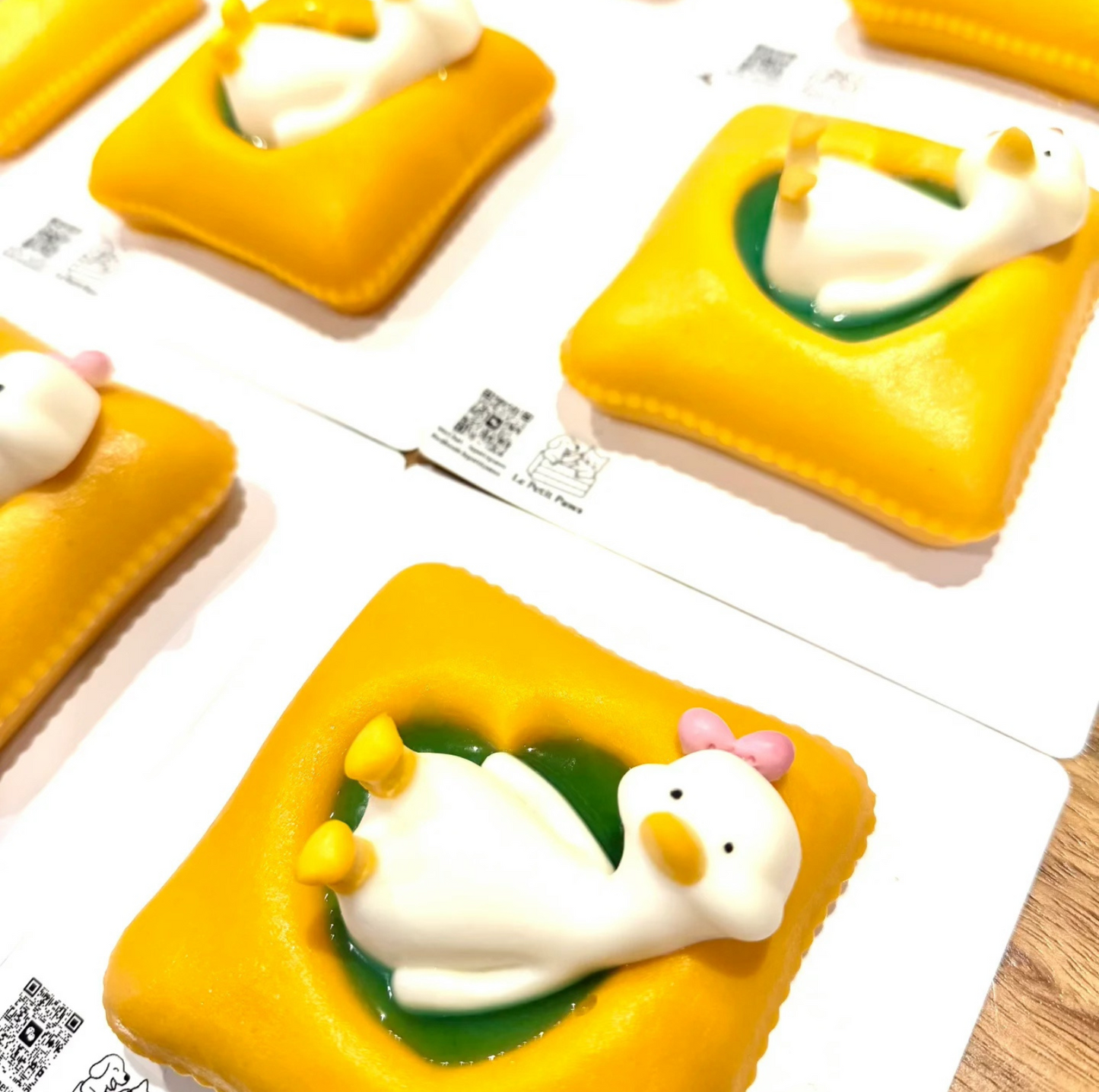 Le Petit Paws:Pet Pumpkin Pillow Mousse