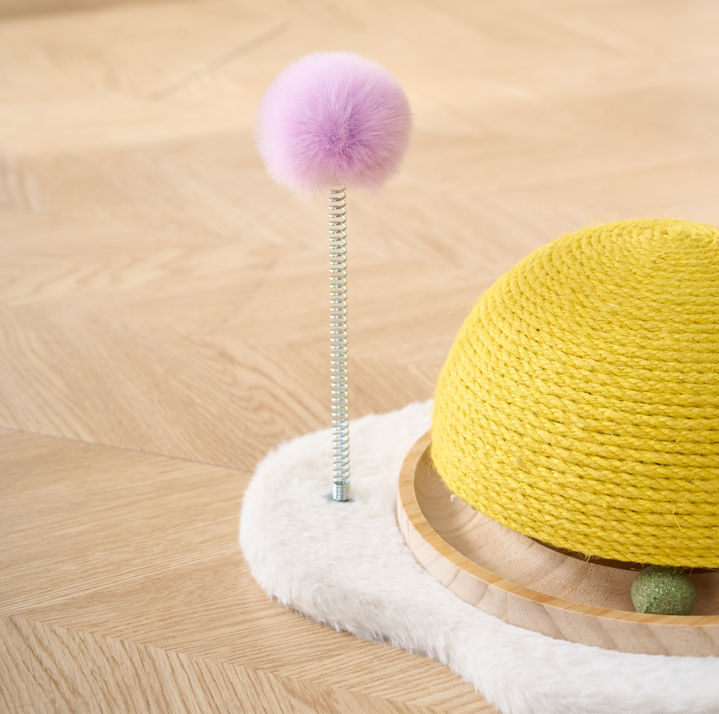 Egg Yolk Sisal Cat Scratcher with Track & Pom-Pom Toy