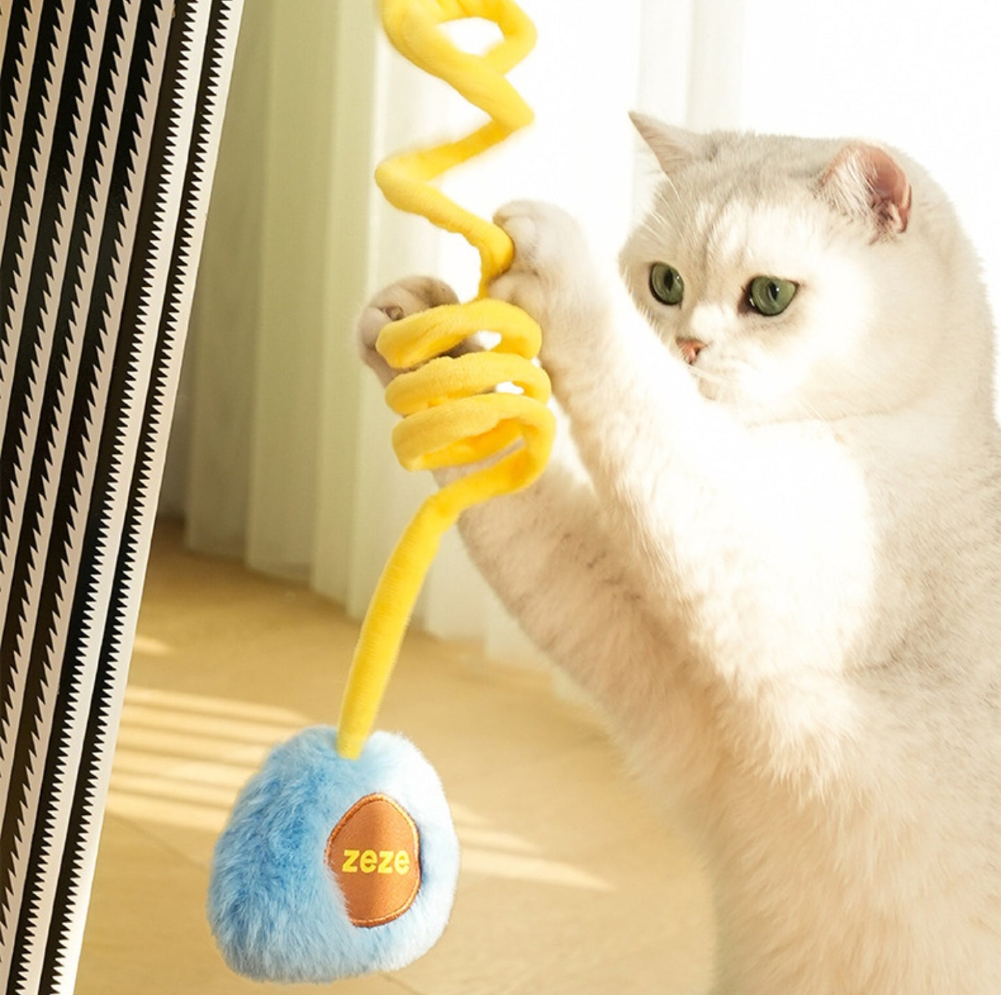 ZeZe Plush Pet Pillow Toy – Soft Cuddly Kicker