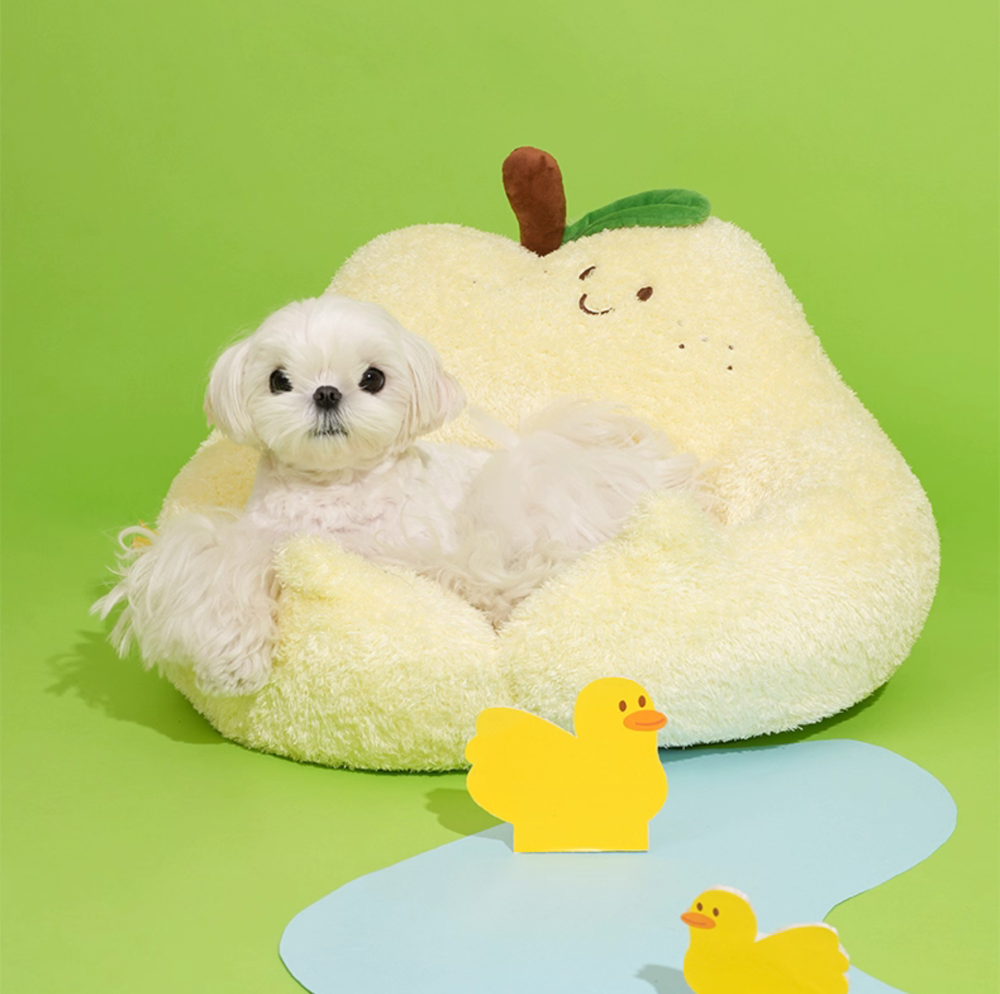 ZeZe Pear Plush Pet Bed