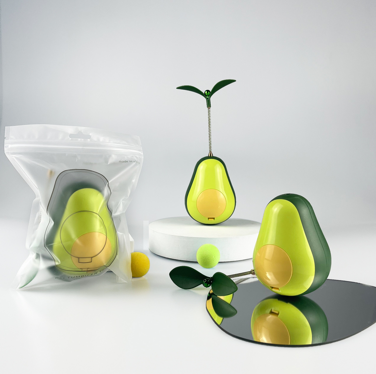 Avocado Wobble Cat Toy – Treat Dispenser, Catnip Ball & Spring Teaser in One - {{product.type}} - PawPawUp