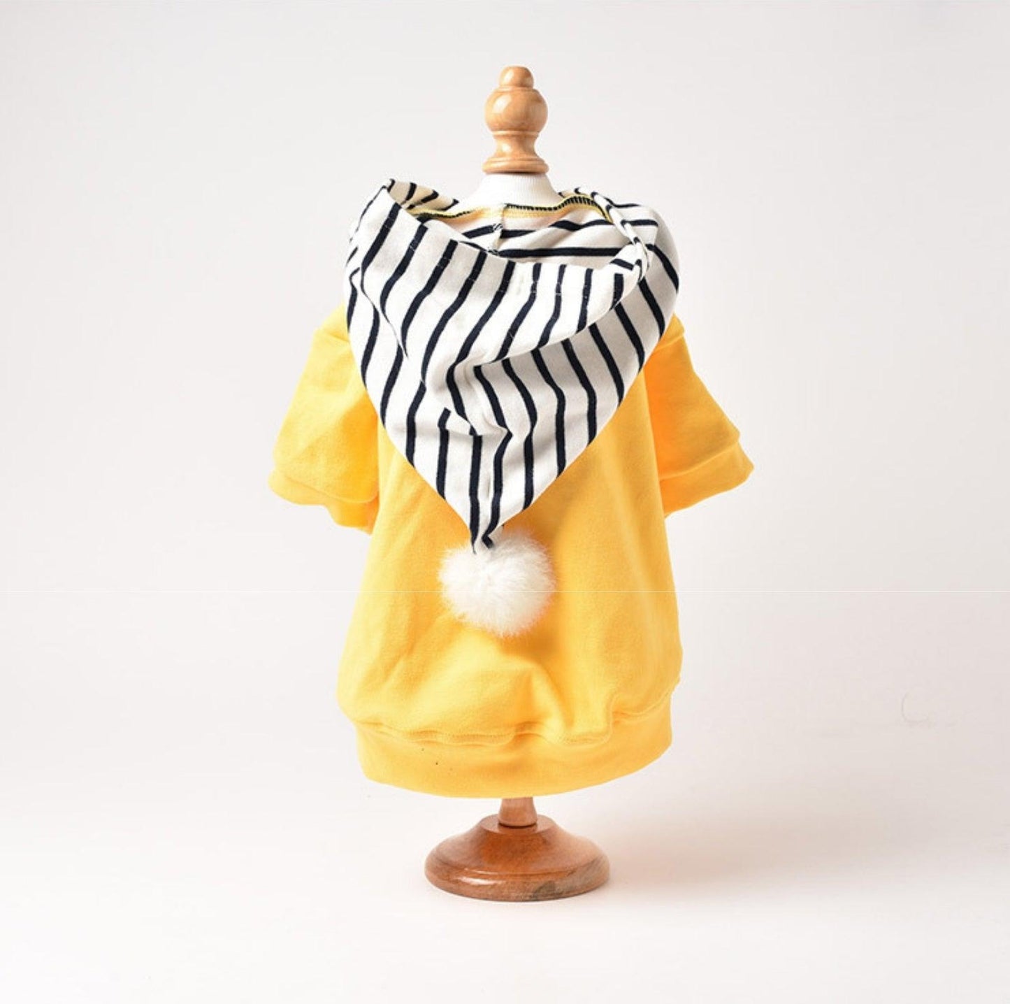 Chic Hooded Pet Jacket - Cozy Cotton Apparel - {{product.type}} - PawPawUp