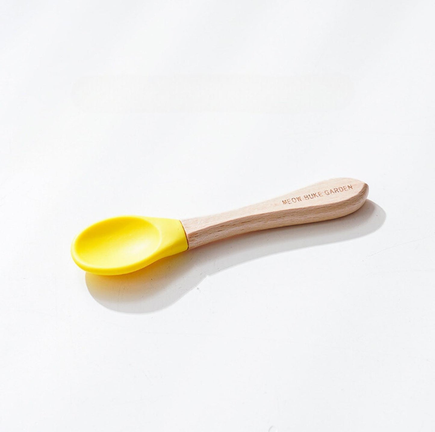 Elegant Baby-Grade Silicone Pet Food Spoon with Wooden Handle - {{product.type}} - PawPawUp