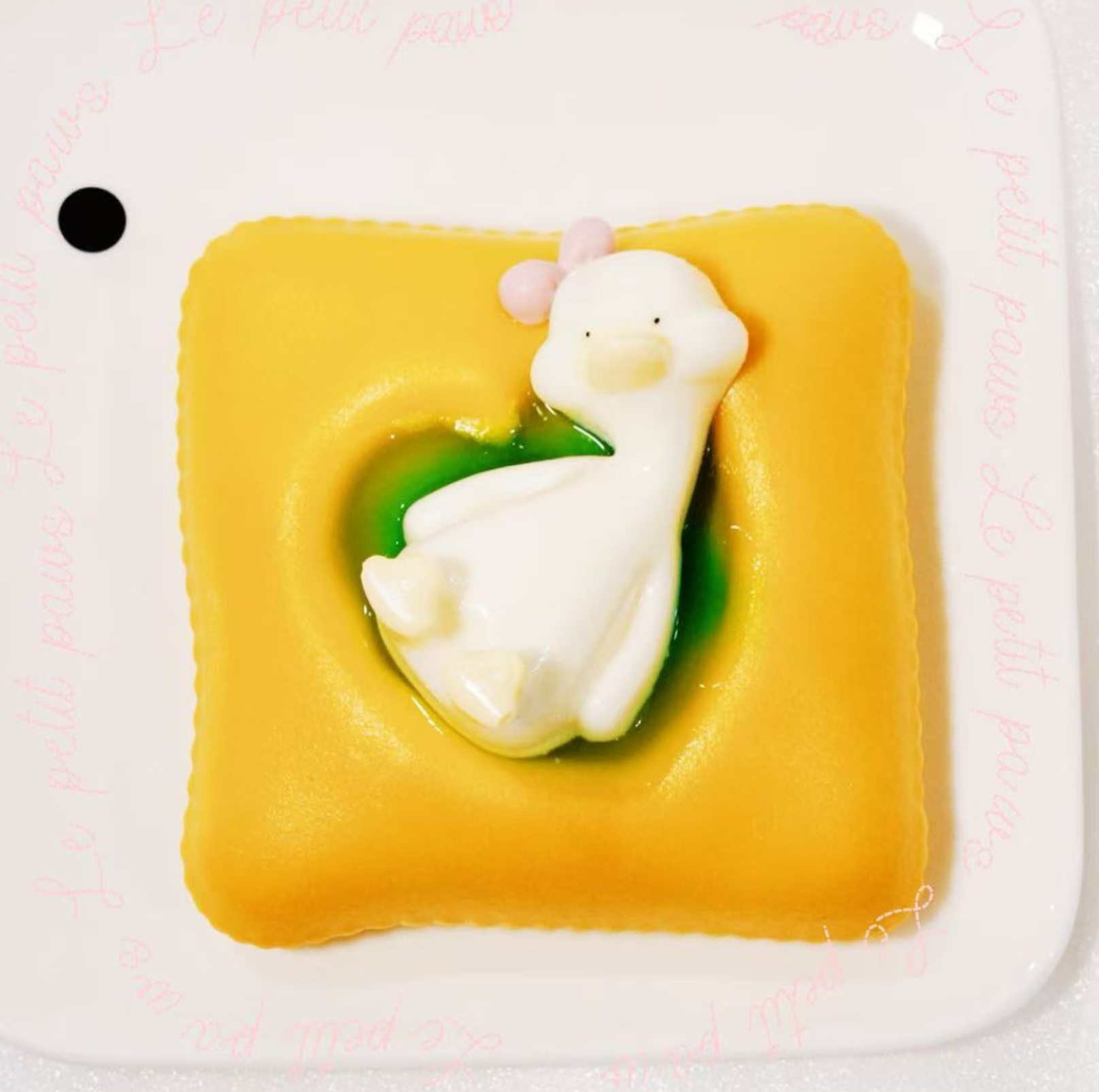 Le Petit Paws:Pet Pumpkin Pillow Mousse - {{product.type}} - PawPawUp