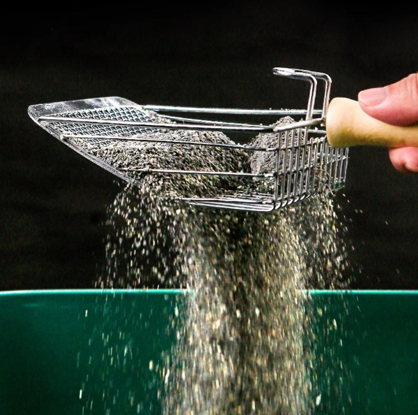 Metal Cat Litter Scoop with Extended Handle - Perfect for PawPuff Ultra Clumping Litter - {{product.type}} - PawPawUp