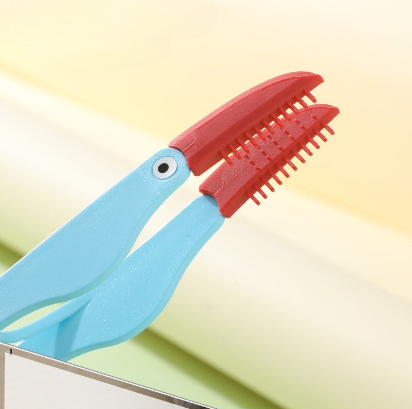 Silicone Pet Eye Cleaning Brush with Clip – Gentle & Hygienic for Cats and Dogs - {{product.type}} - PawPawUp
