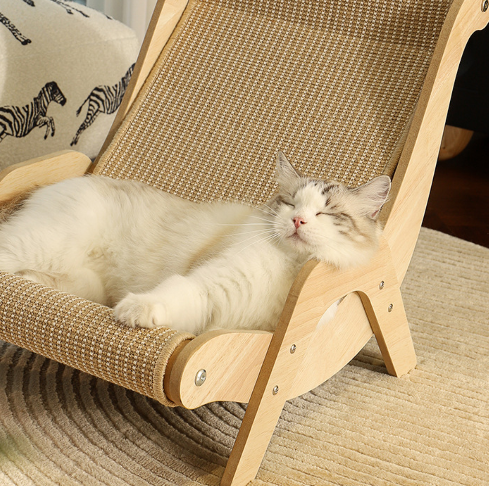 Sisal Lounge Chair for Cats – Scratcher & Sofa in One - {{product.type}} - PawPawUp