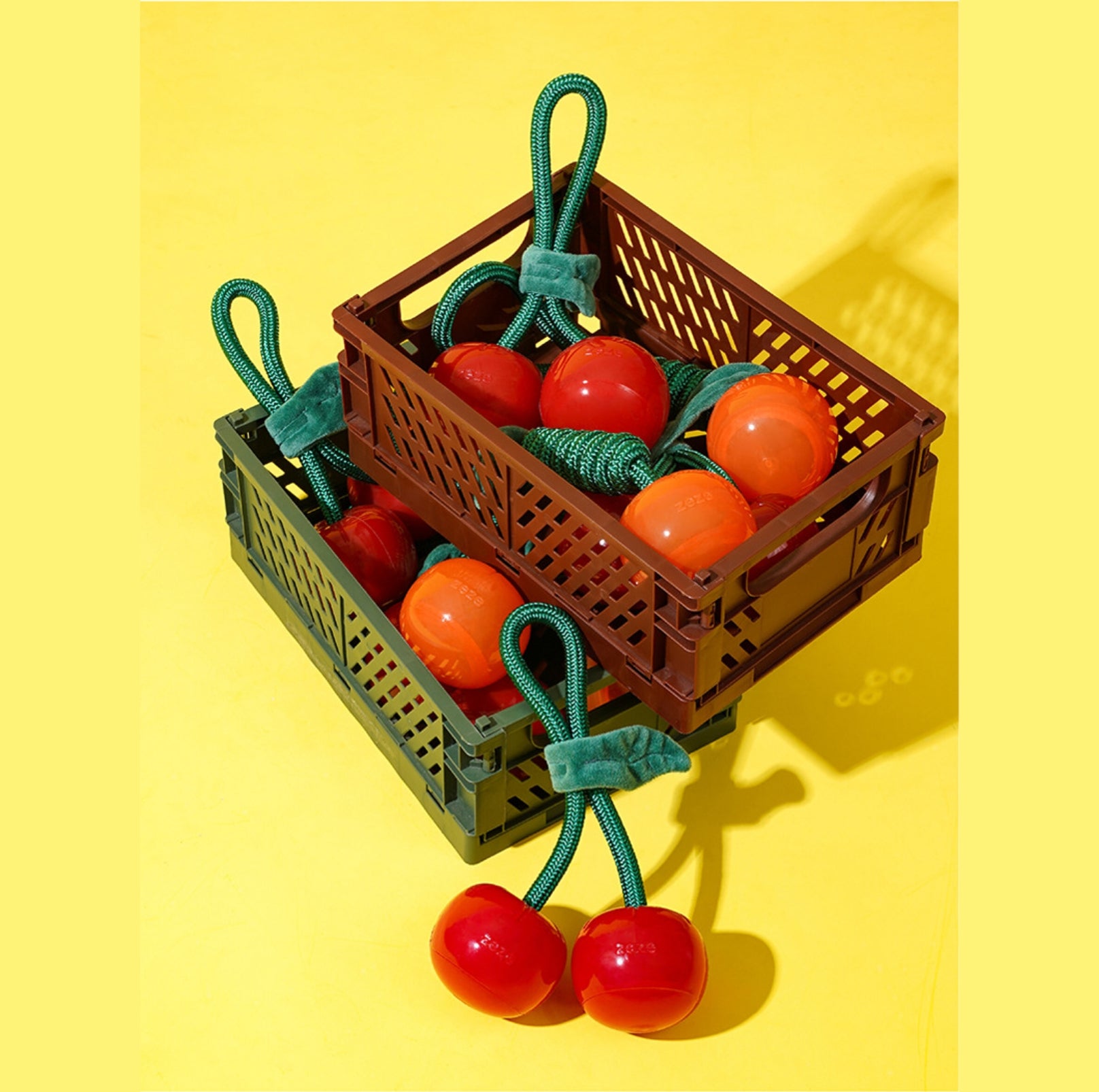 ZeZe Crystal Fruit Rope Chew Toy – Cherry & Orange (TPR Dental Tug Toy for Dogs) - {{product.type}} - PawPawUp