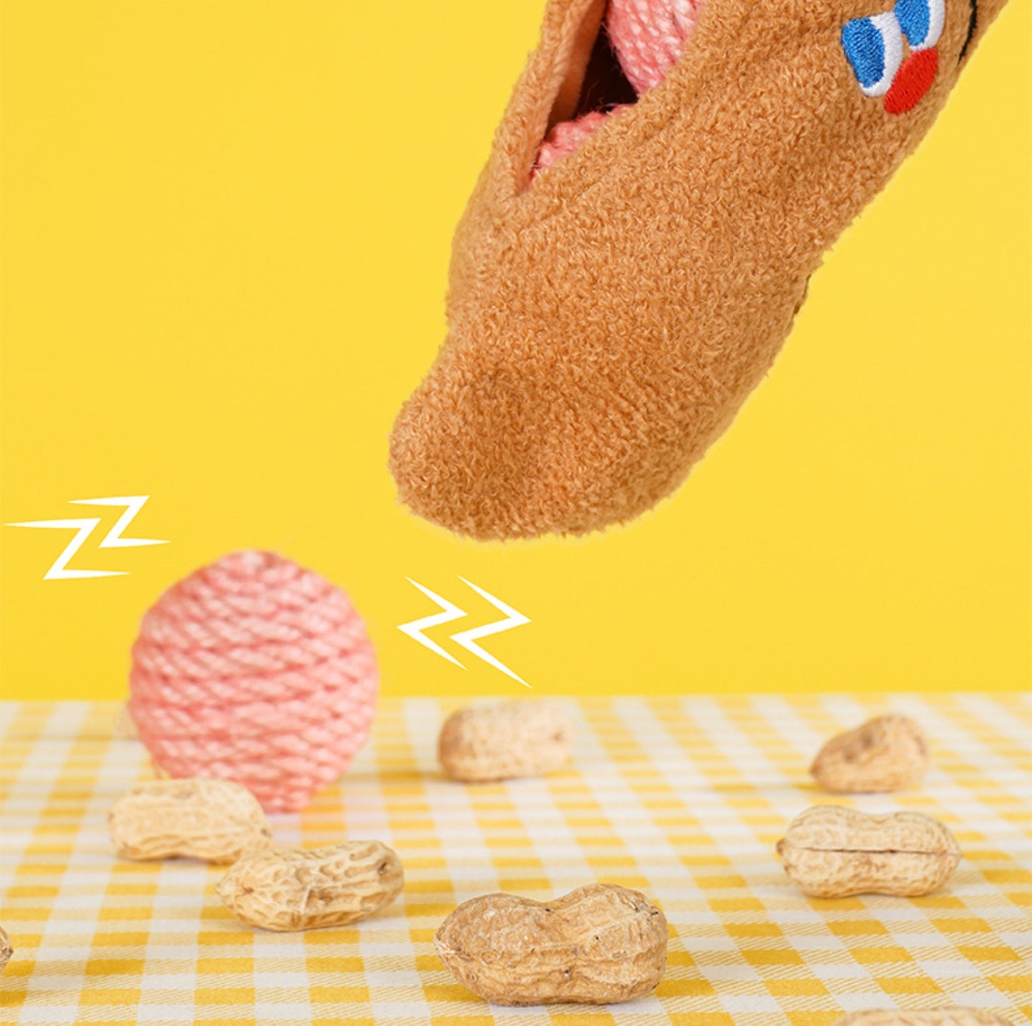 ZeZe Peanut-Shaped Cat Toy - {{product.type}} - PawPawUp