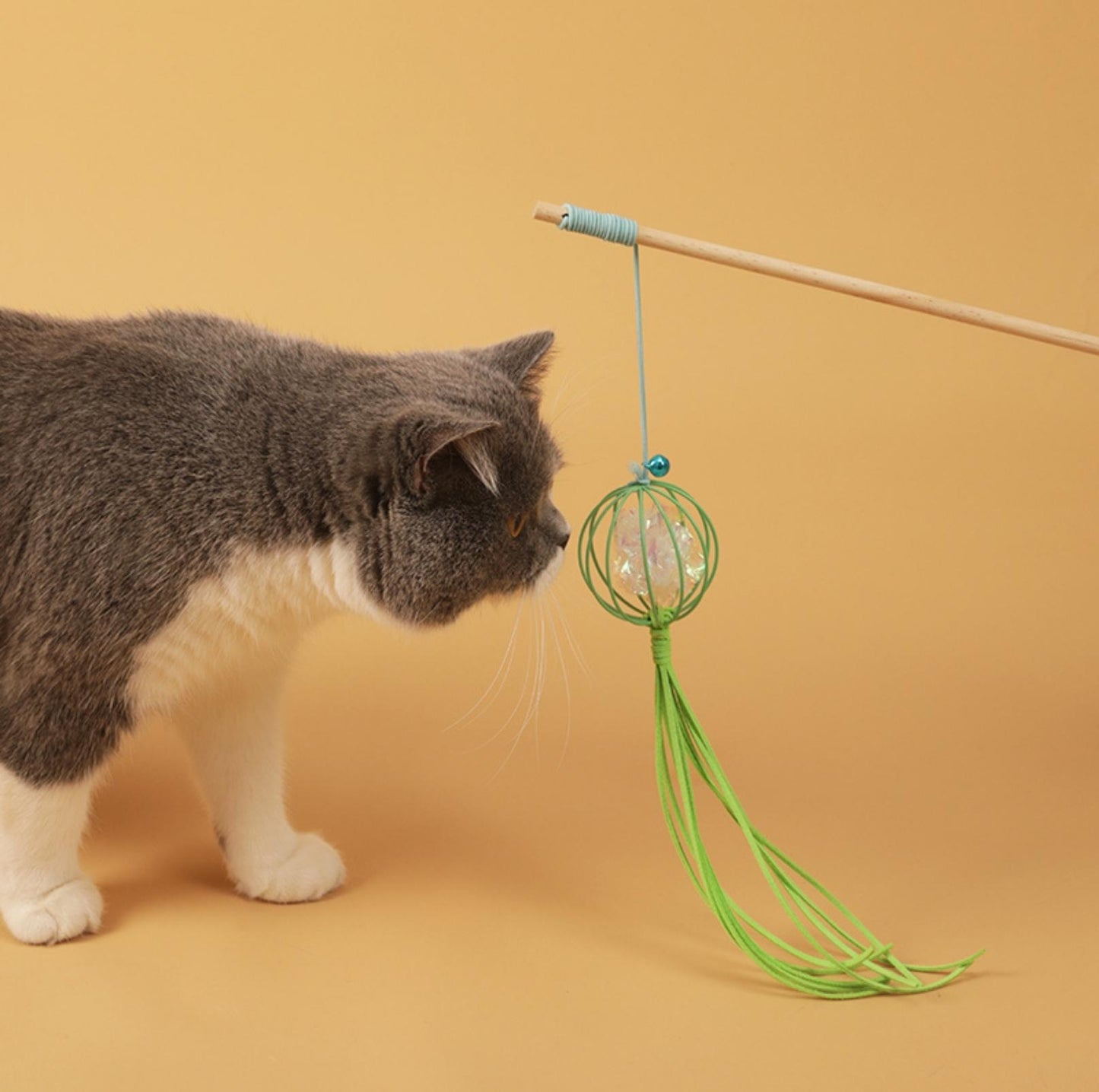 Suede Tasseled Lantern-Styled Cat Stick Cat Toys