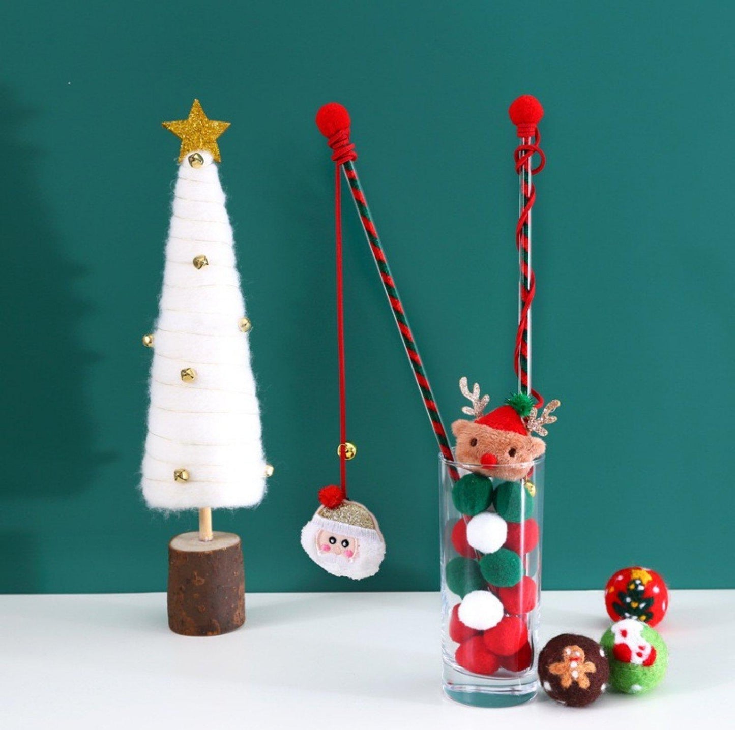 Christmas Themed Cat Sticks - {{product.type}} - PawPawUp