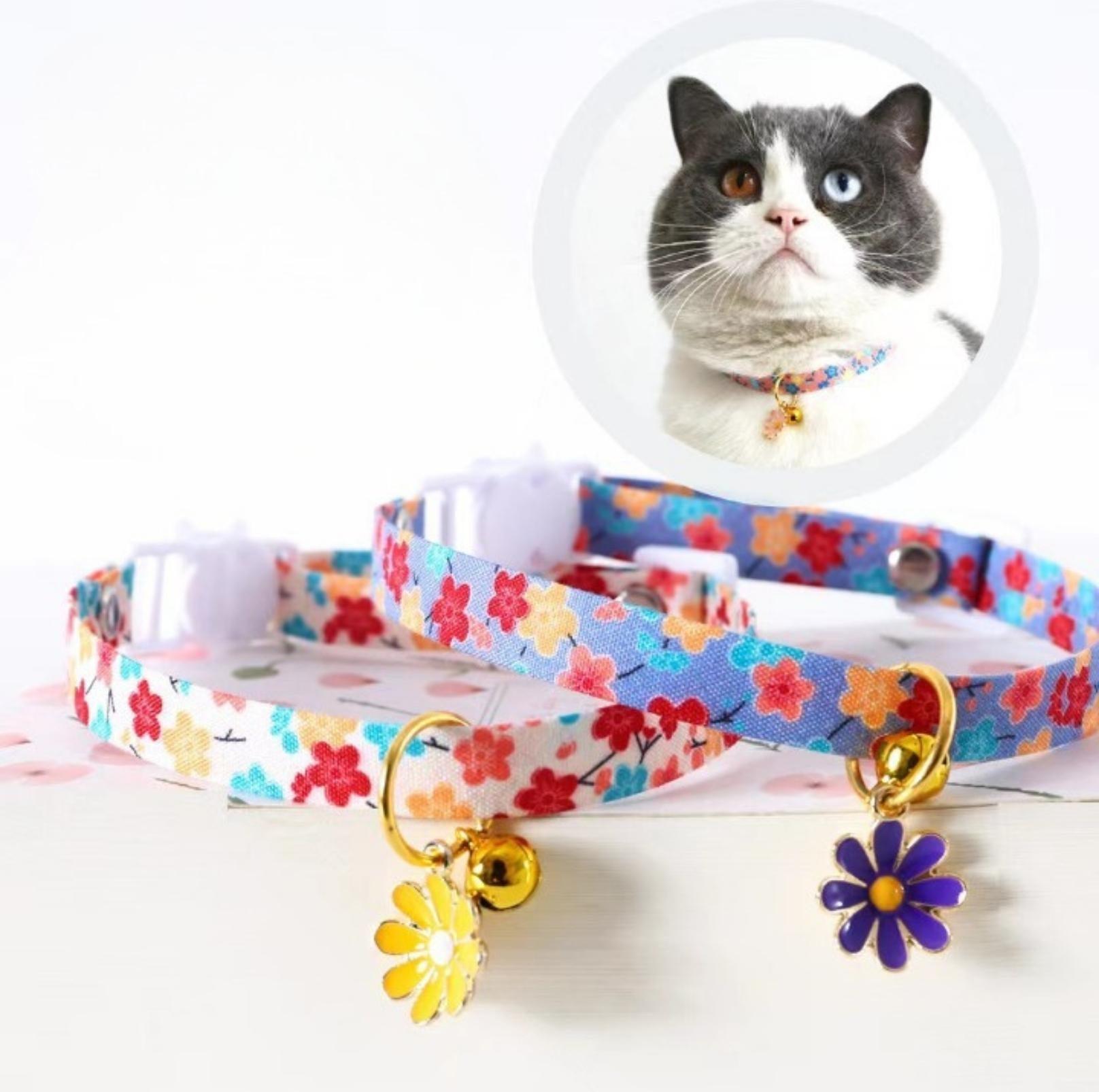 Colourful Daisy Adjustable Pet Collar for Cats and Small Dogs - {{product.type}} - PawPawUp