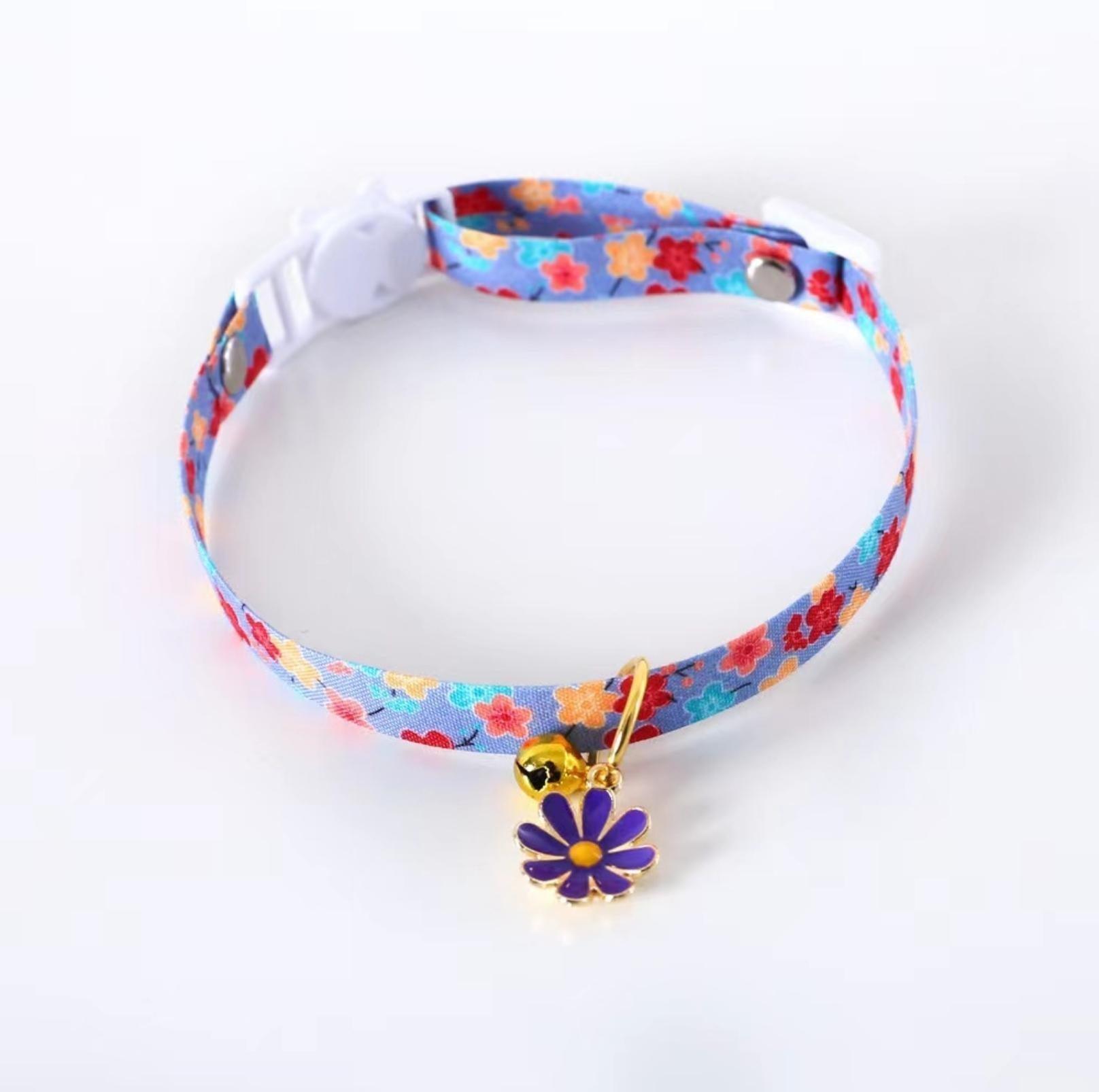 Colourful Daisy Adjustable Pet Collar for Cats and Small Dogs - {{product.type}} - PawPawUp