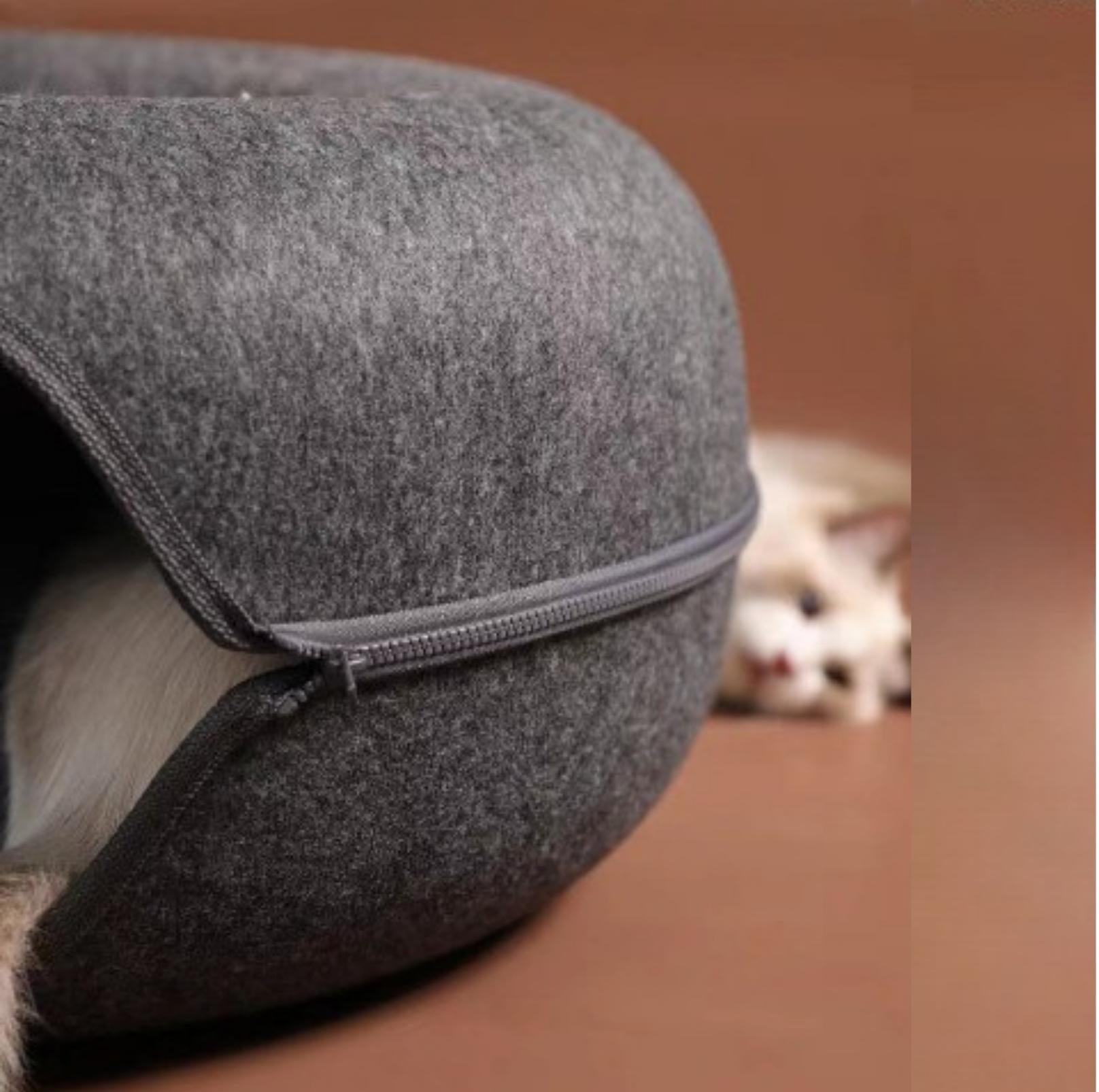 All-Season Donut-Shaped Felt Tunnel Cat Bed - {{product.type}} - PawPawUp