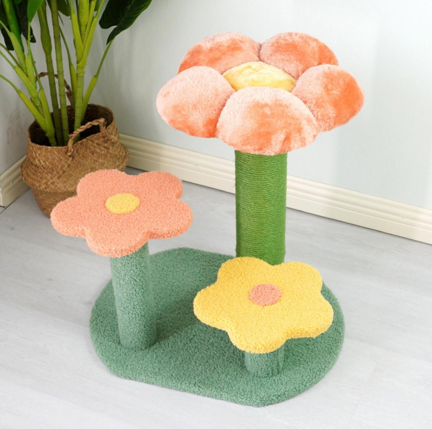 Flower-Styled Cat Tree with Soft Nest & Scratching Posts - {{product.type}} - PawPawUp