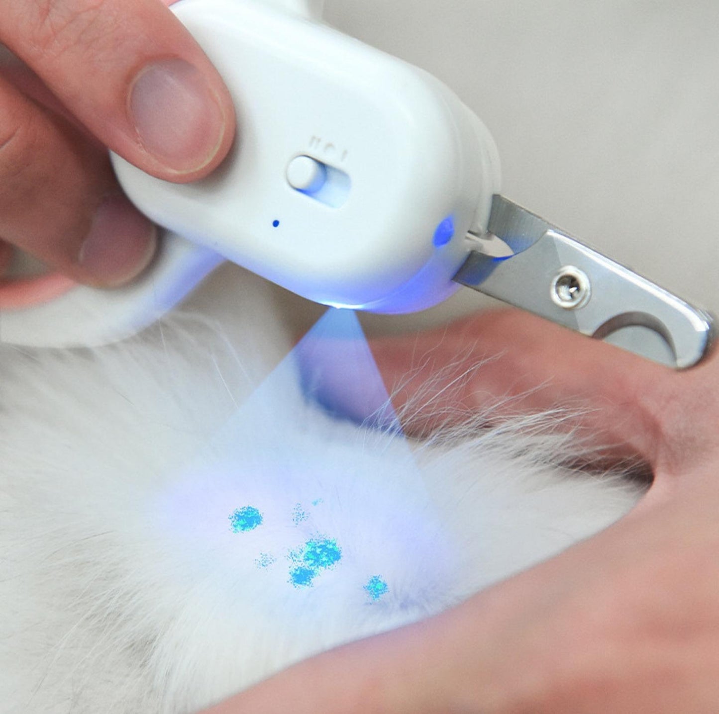 Pakeway pet nail clipper with LED light and cat moss light cat nail clippers - {{product.type}} - PawPawUp
