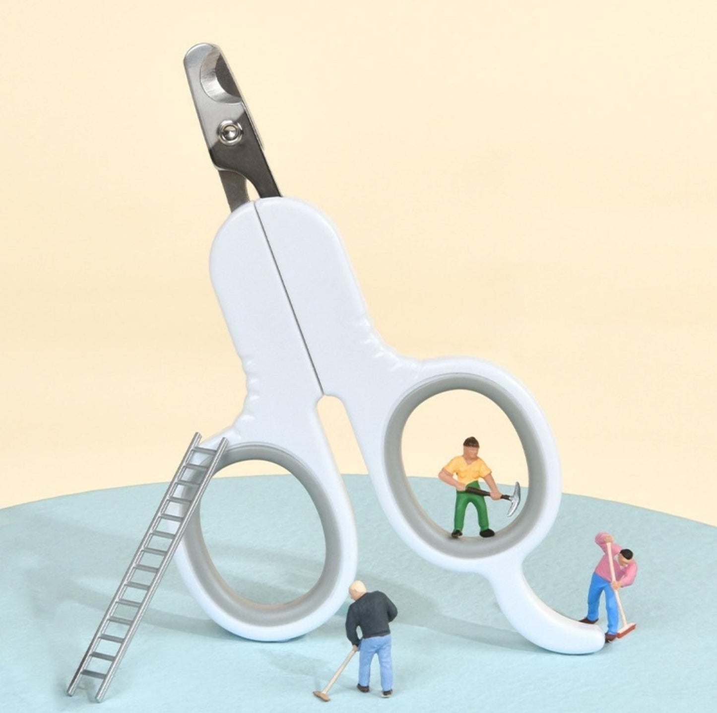Pakeway "Q" Shape Pet Nail Clippers - {{product.type}} - PawPawUp