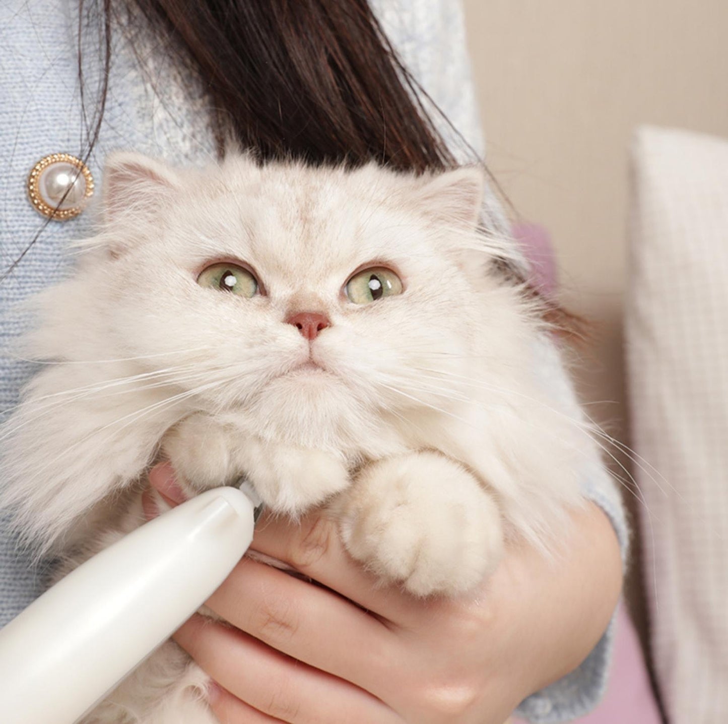 Pakeway Quiet Electric Pet Hair Trimmer With Light And USB Power Charge - {{product.type}} - PawPawUp