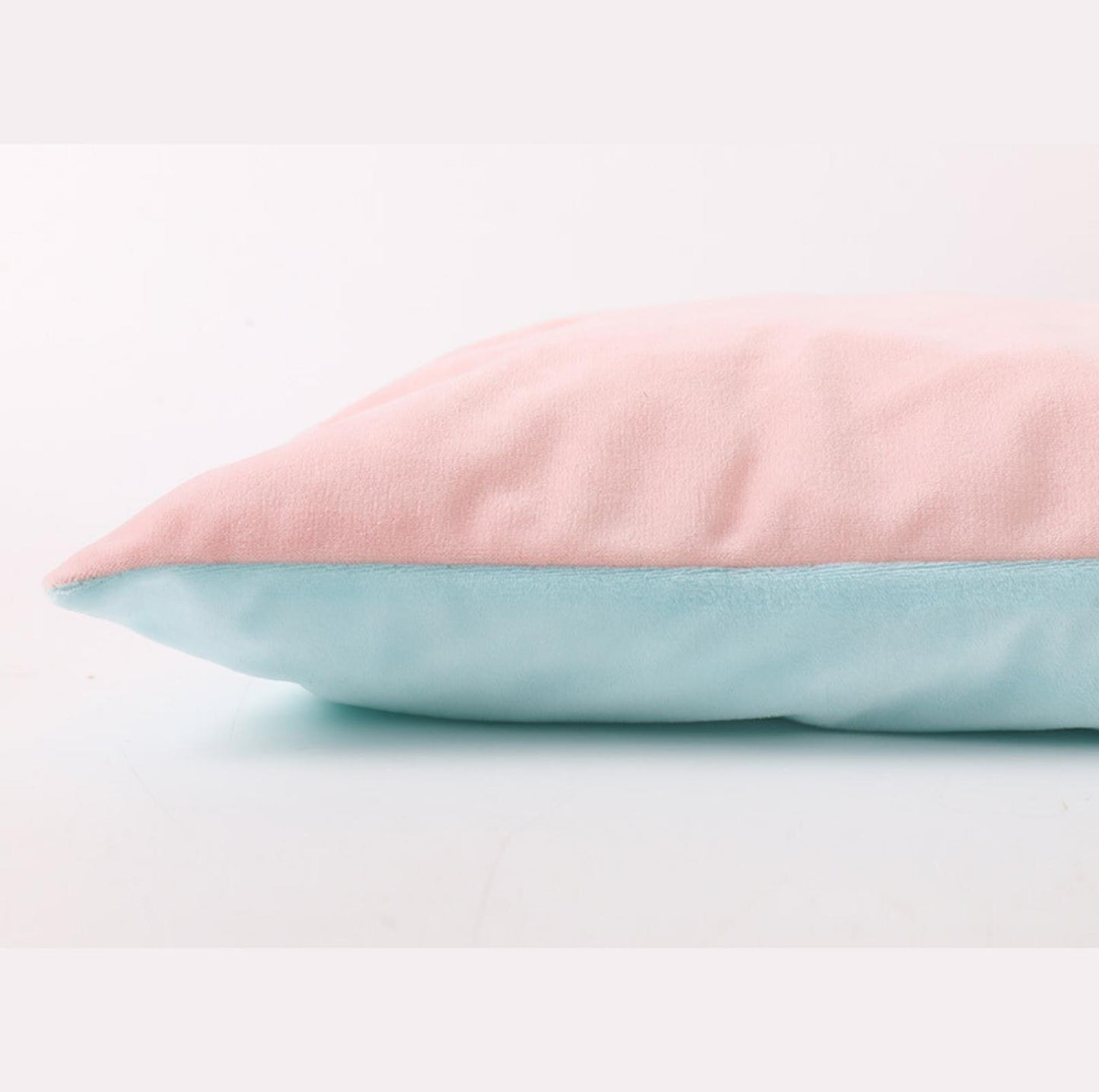 Soft Rainbow Cat Bed Dog Bed - {{product.type}} - PawPawUp