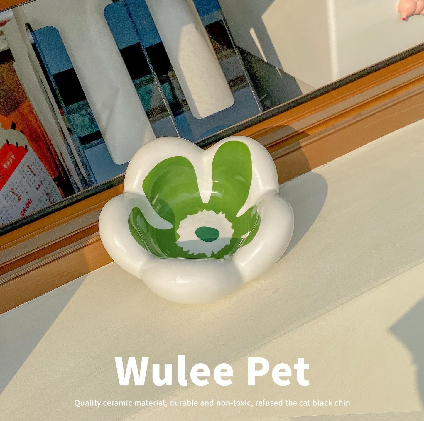 Wulee Petal Shaped Ceramic Antibacterial Pet Cat Bowls Small Dog Bowls - {{product.type}} - PawPawUp