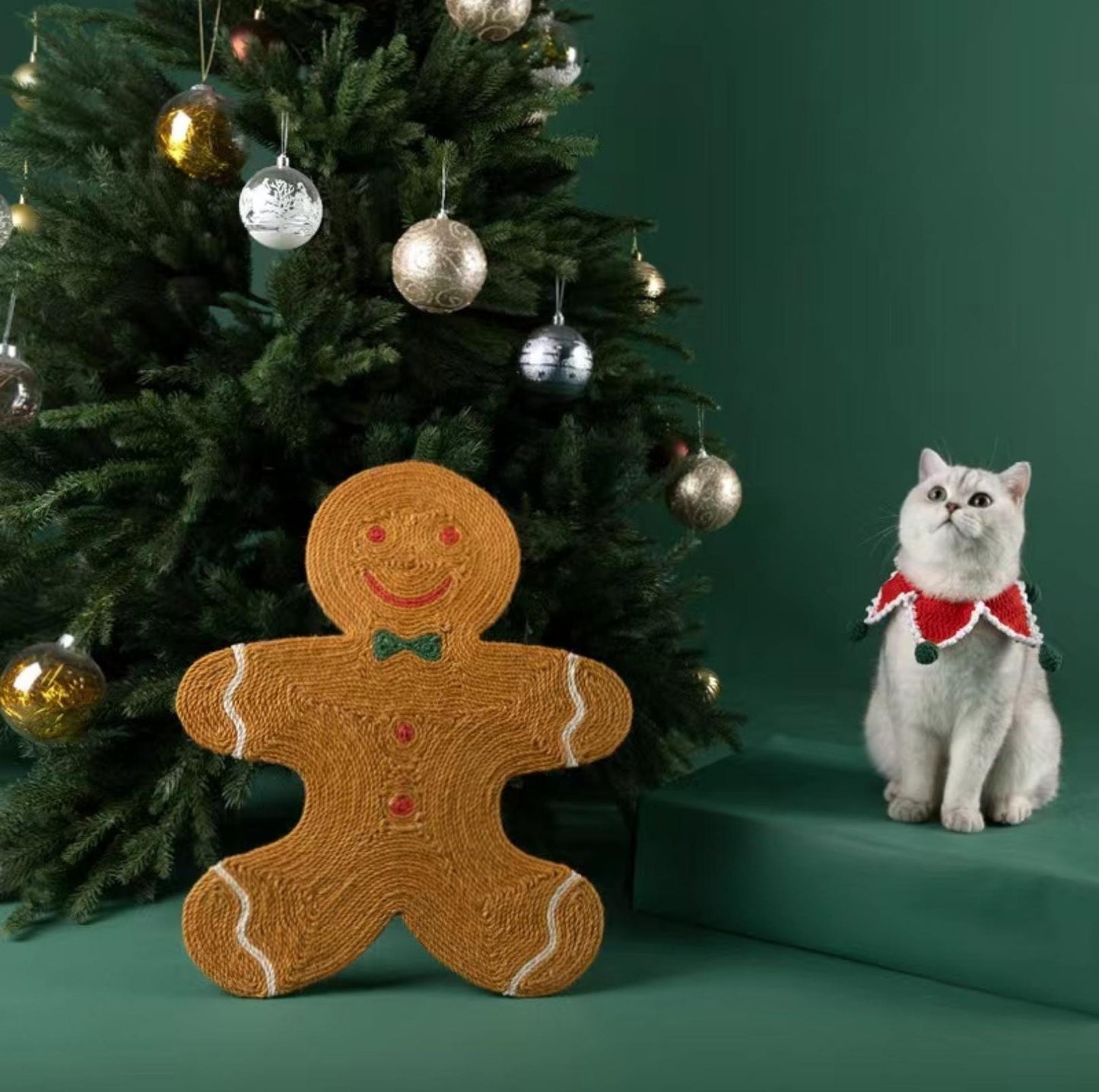 ZeZe Christmas Gingerbread Man Scratching Mat Cat Scratcher - {{product.type}} - PawPawUp