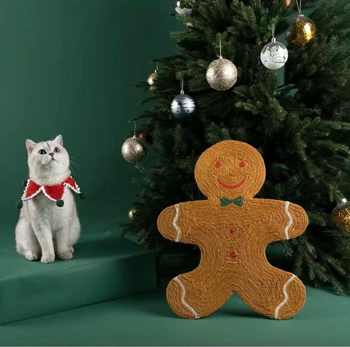 ZeZe Christmas Gingerbread Man Scratching Mat Cat Scratcher - {{product.type}} - PawPawUp