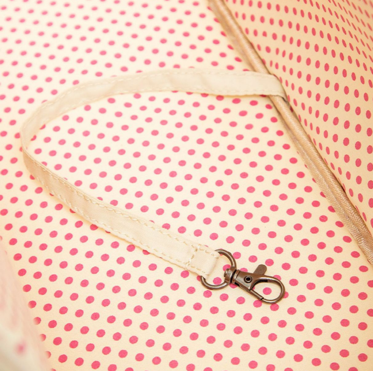 Quilted Side-Opening Pet Carrier Bag with Safety Tether