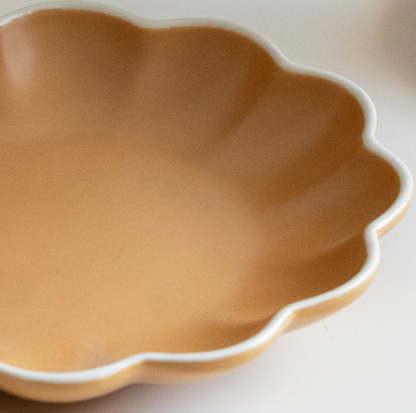 Vintage Petal Ceramic Cat Bowl with Wooden Stand
