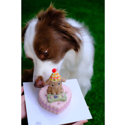 Le Petit Paws: Happy Barkday. Dog Birthday Cake - Brown
