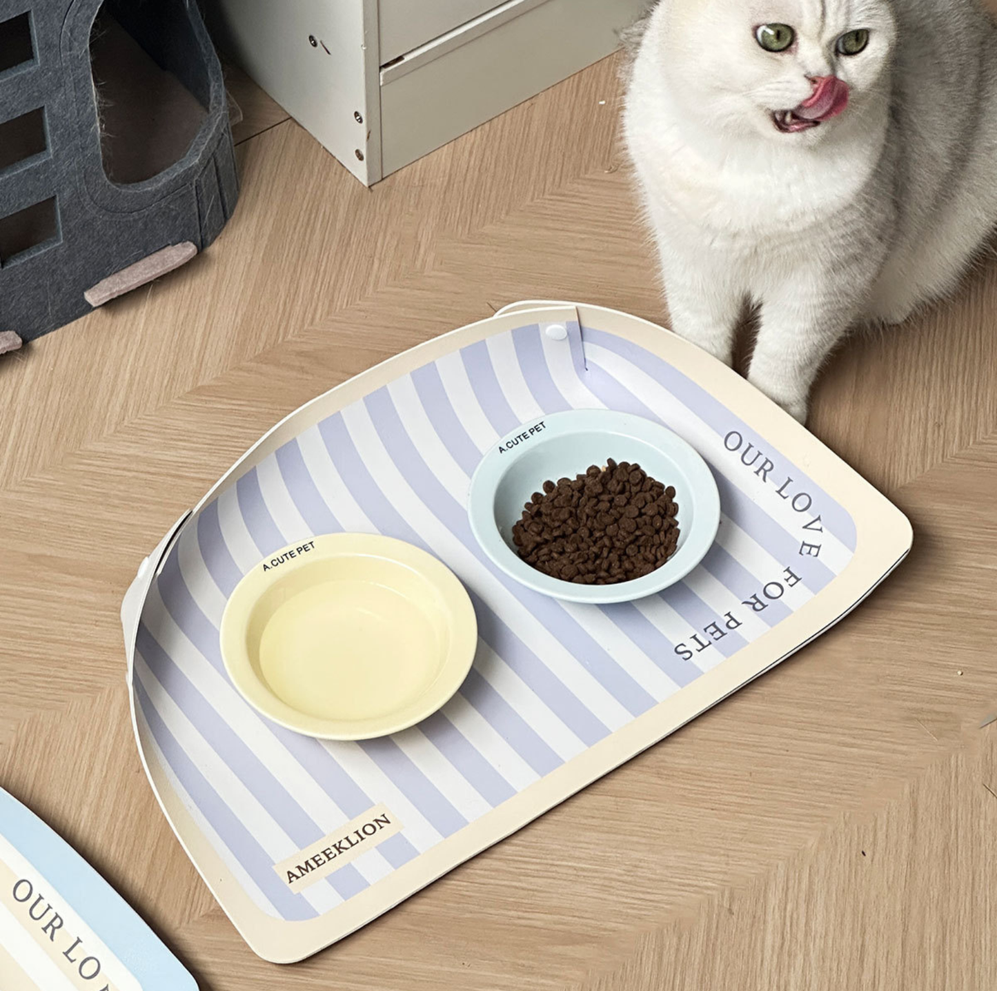 Strip Pattern Foldable PU Pet Feeding Mat