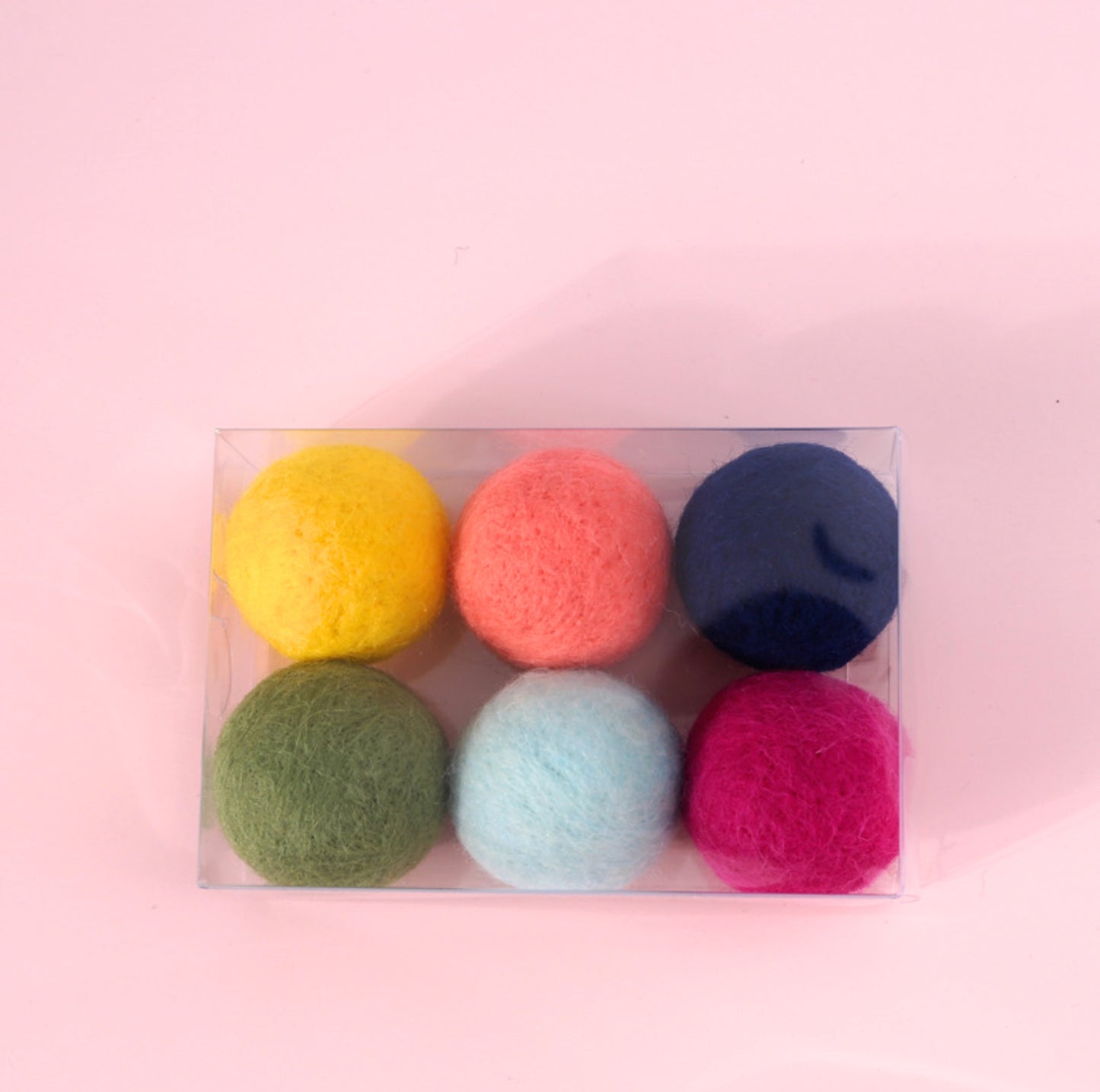 Colourful Woolen Cat/Dog Toy Ball Set (6pcs/comes with random colour)