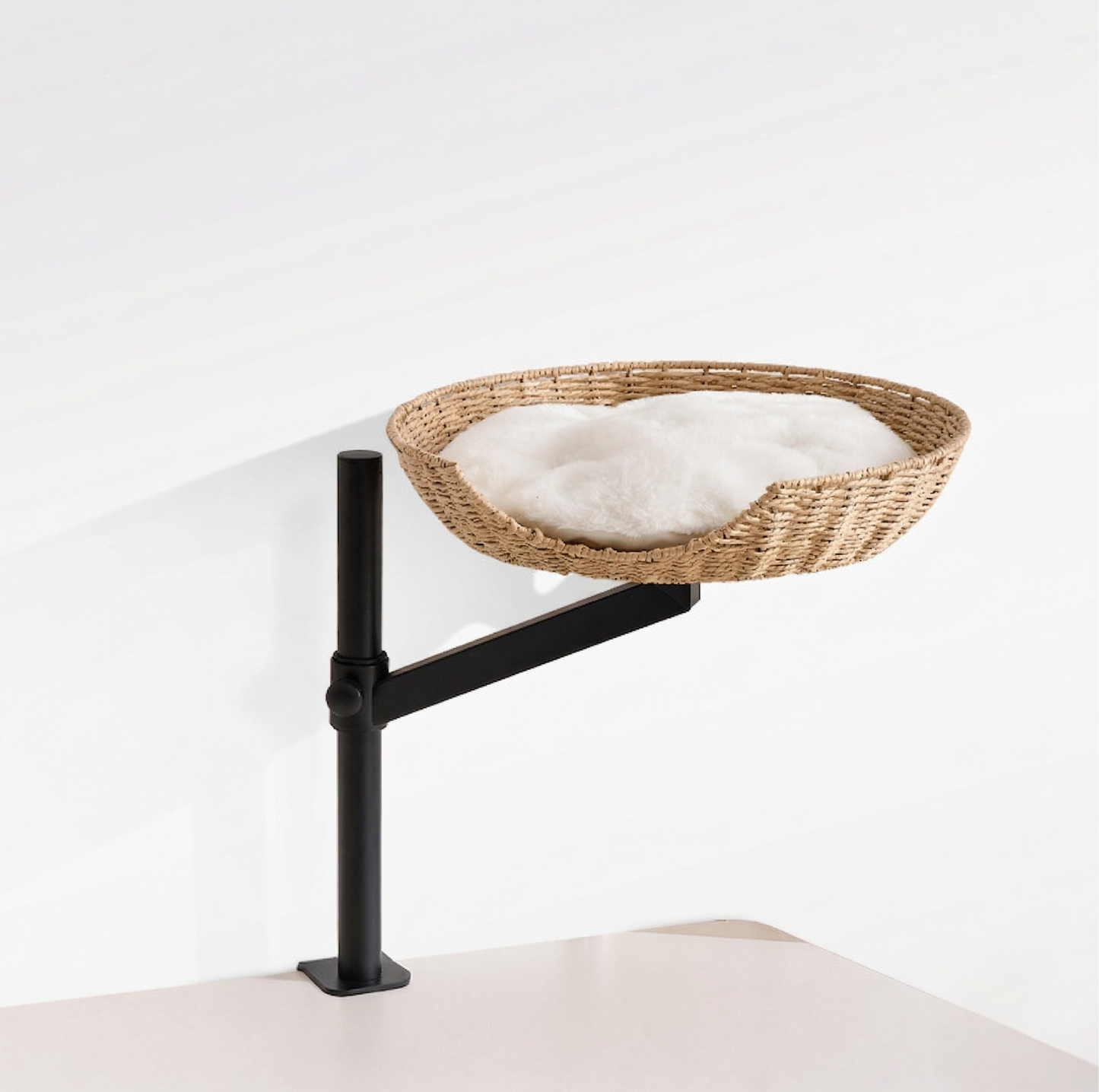 Desk-Mounted Rattan Cat Bed – Space-Saving Elevated Perch for Cats up to 10kg