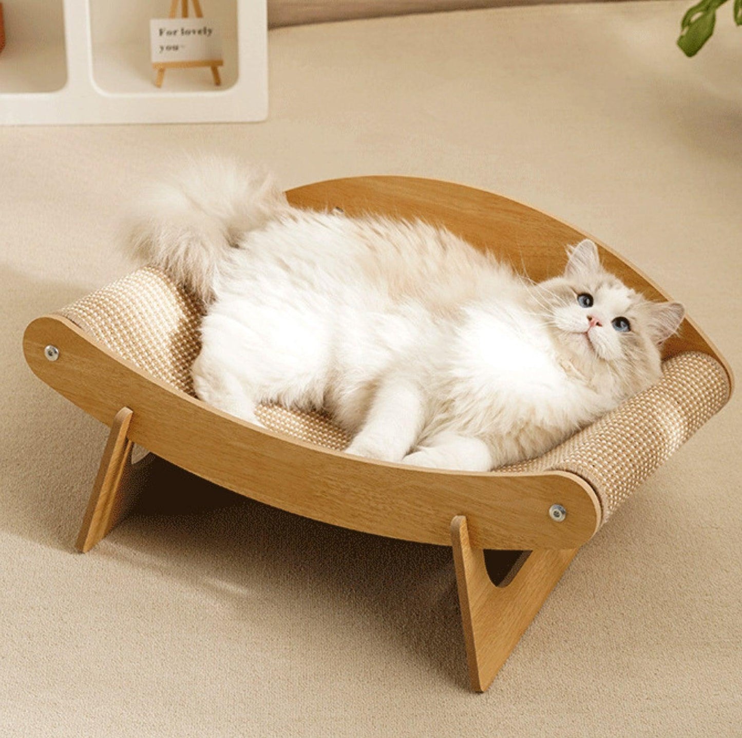 Multifunctional Crab Shaped Sisal Cat Scratcher Lounge