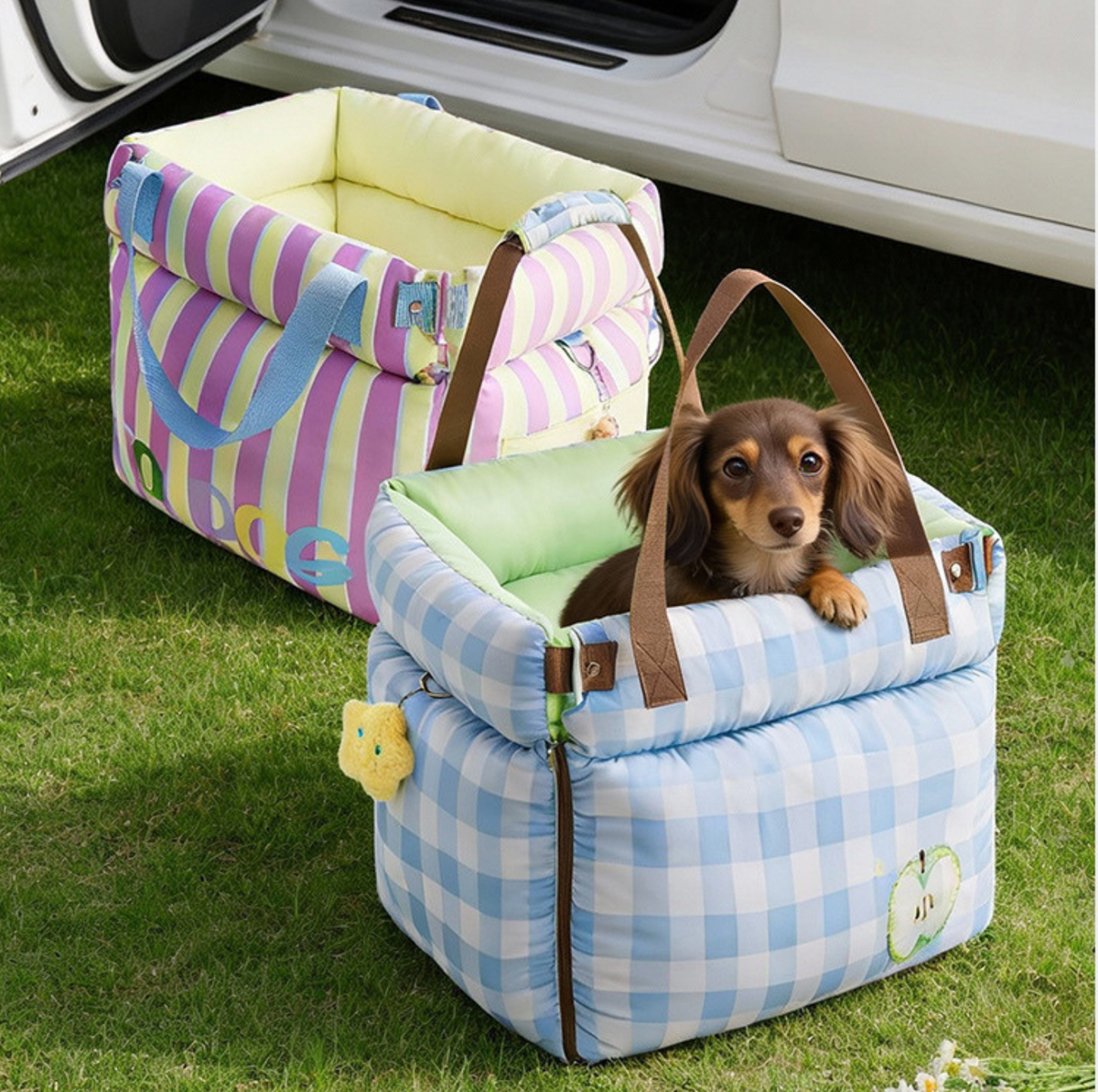 Water-Resistant Convertible Pet Car Seat and Bed with Safety Clip