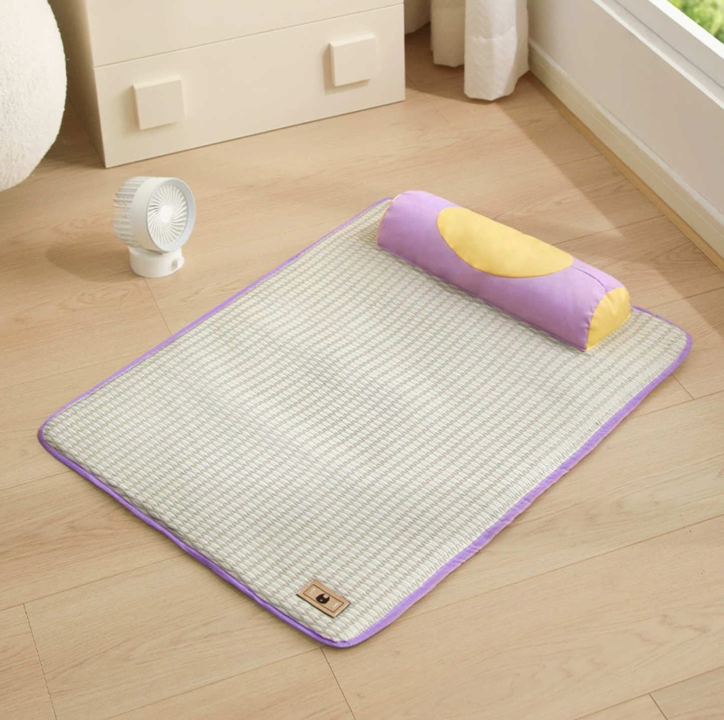 Summer Cool Feeling Pet Mat with Neck Pillow