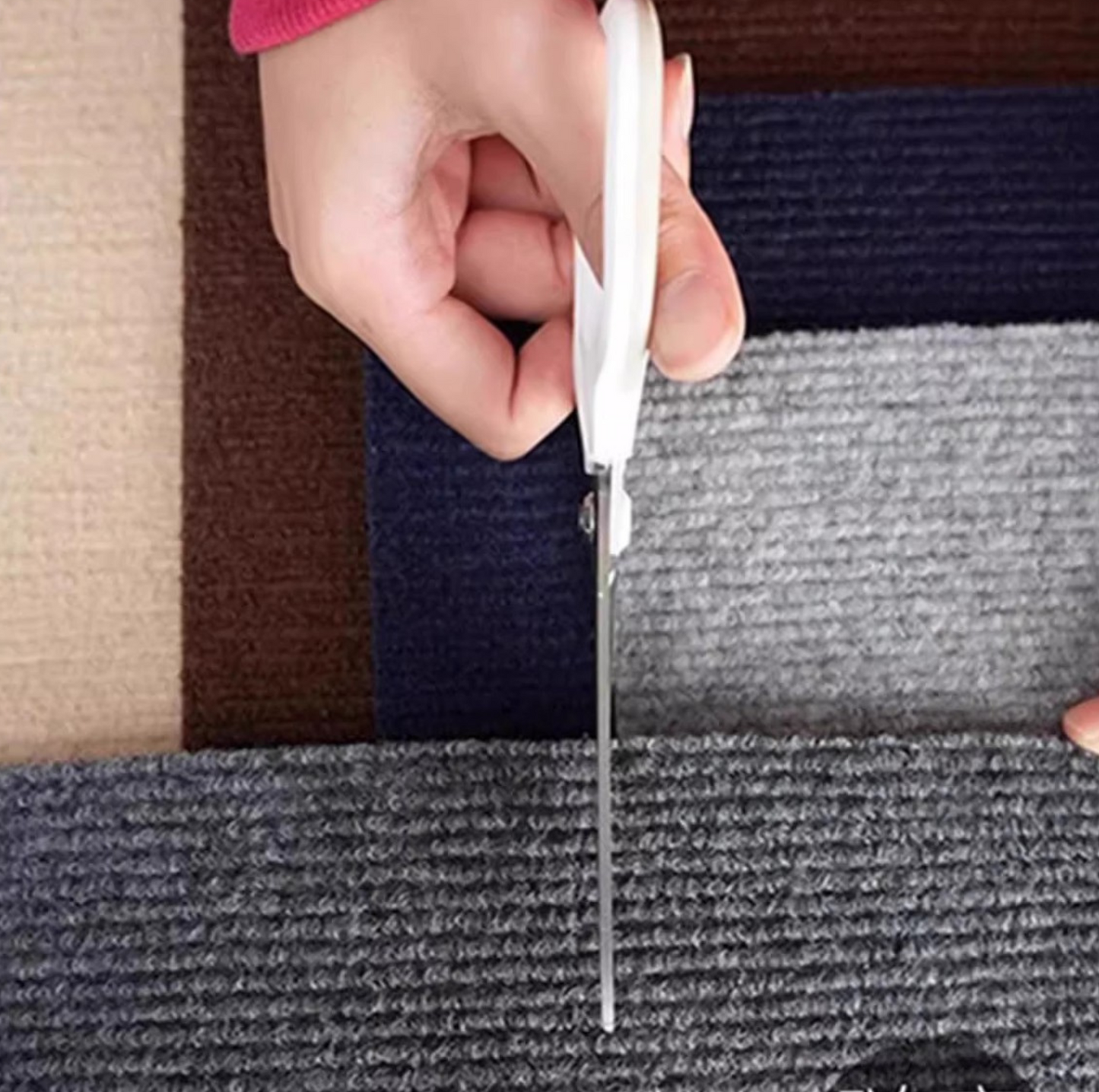 Customisable Felt Cat Scratch Mat – Self-Adhesive & Furniture-Protecting