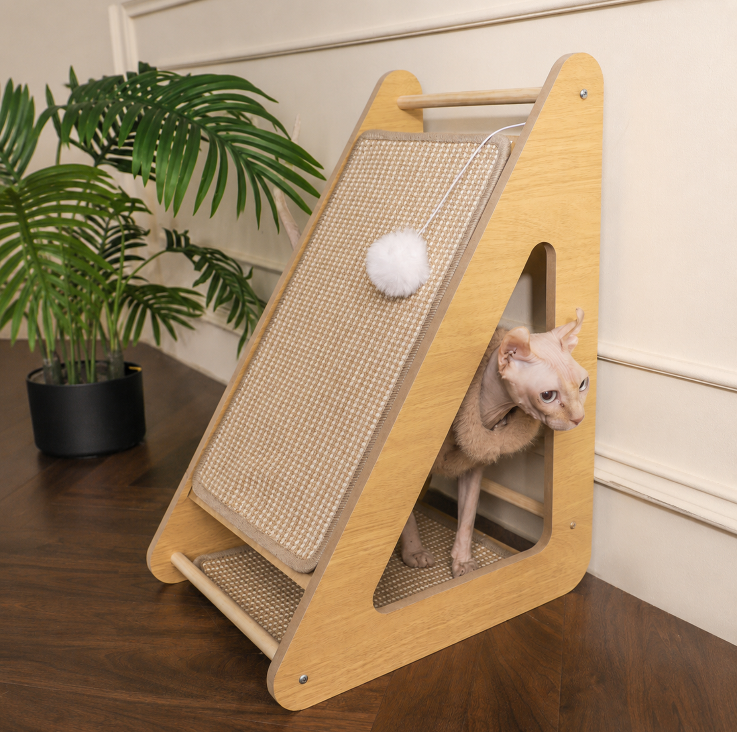 Triangle Sisal Cat Scratcher Stand with Play Ball