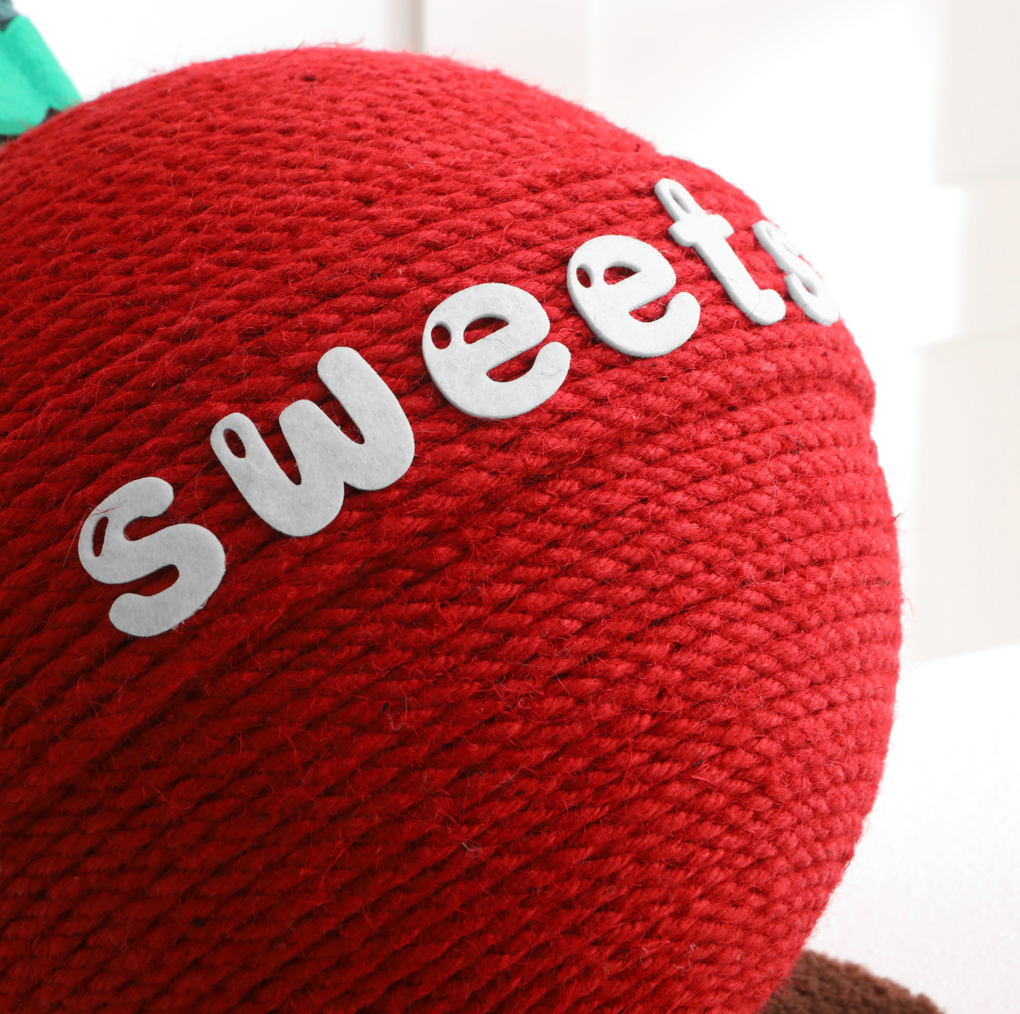 Fruit Lollipop Style Cat Scratcher Toy – Orange & Strawberry