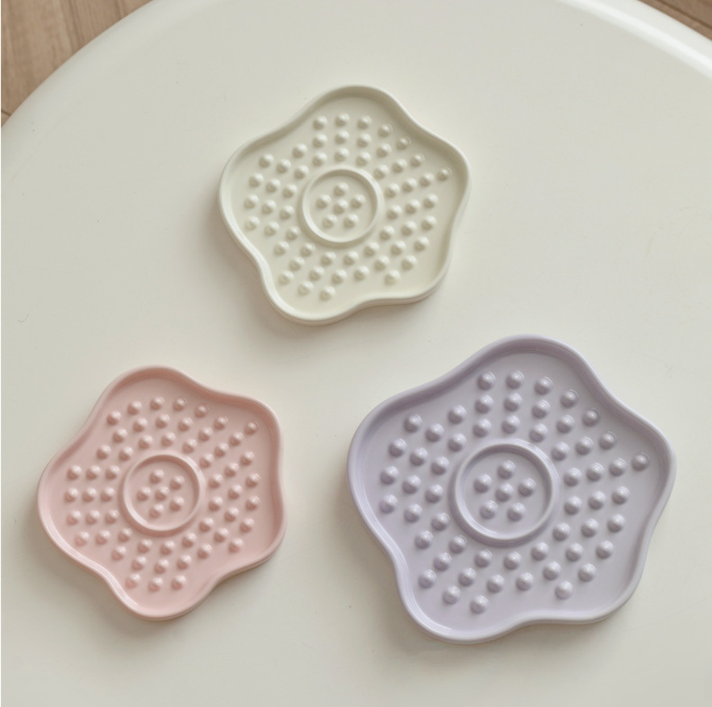 Petal Shaped Ceramic Pet Slow Feeder