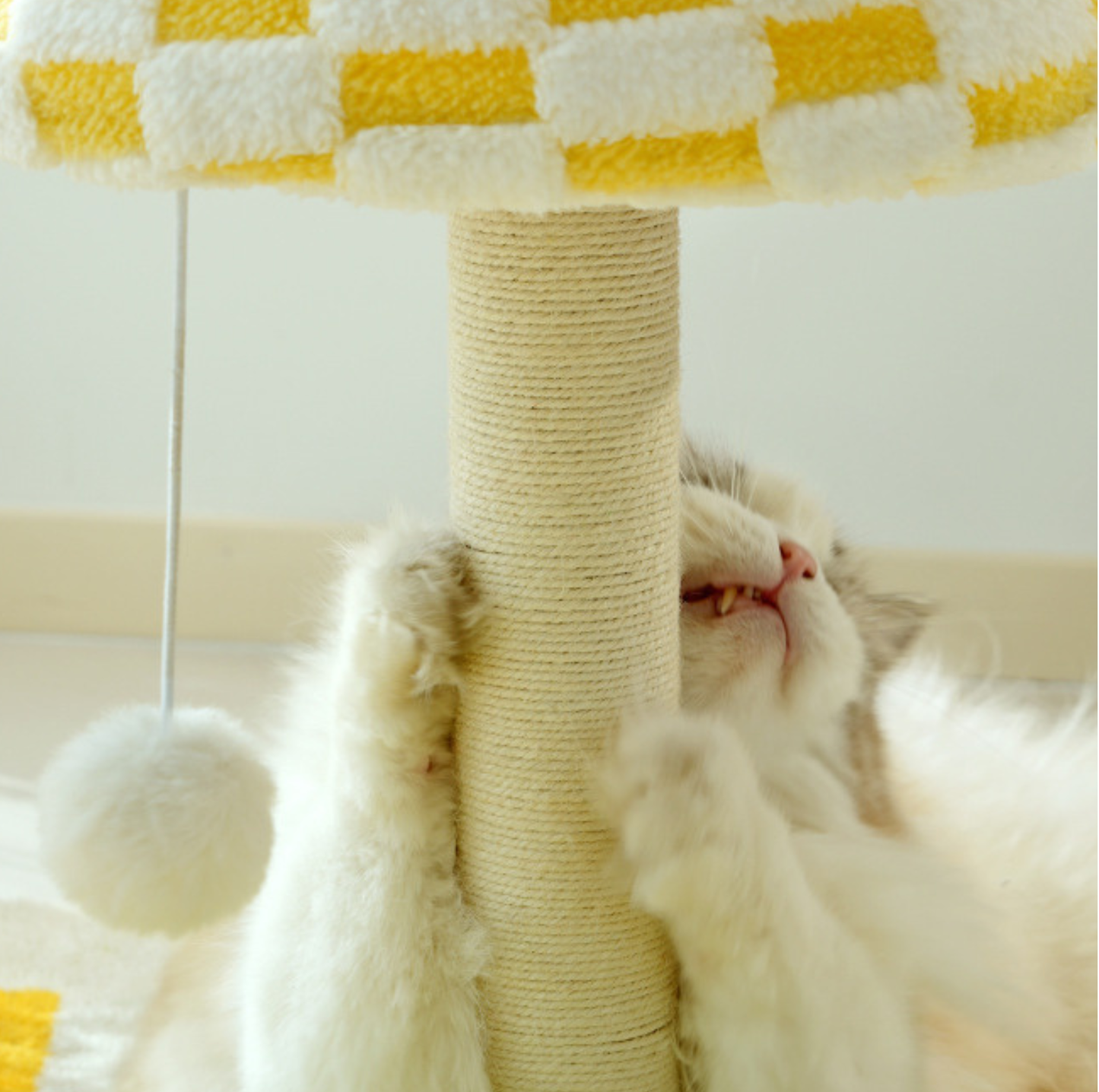 Table Lamp Style Cat Scratching Post with Hanging Toy