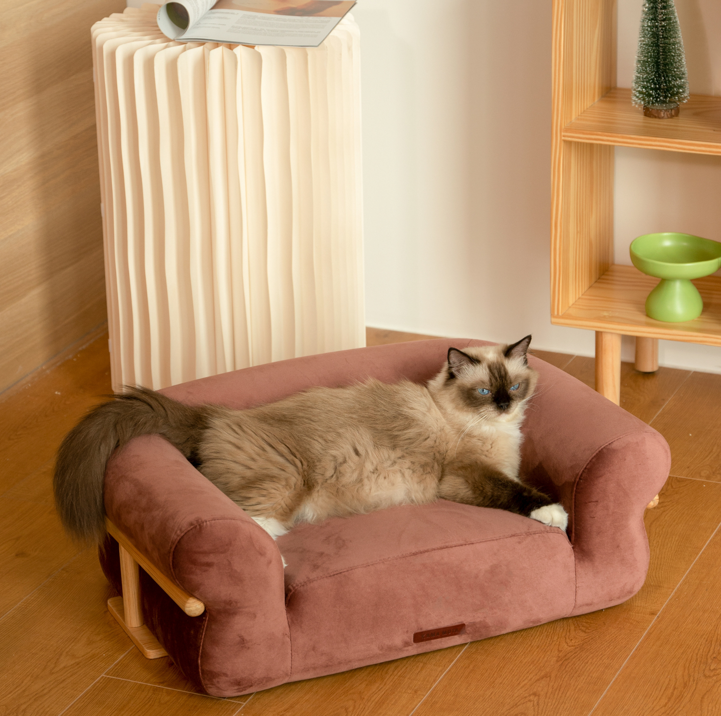 KAMA MUTA Bread Pet Bed - Italian-Inspired Design with Memory Foam and Ash Wood Frame