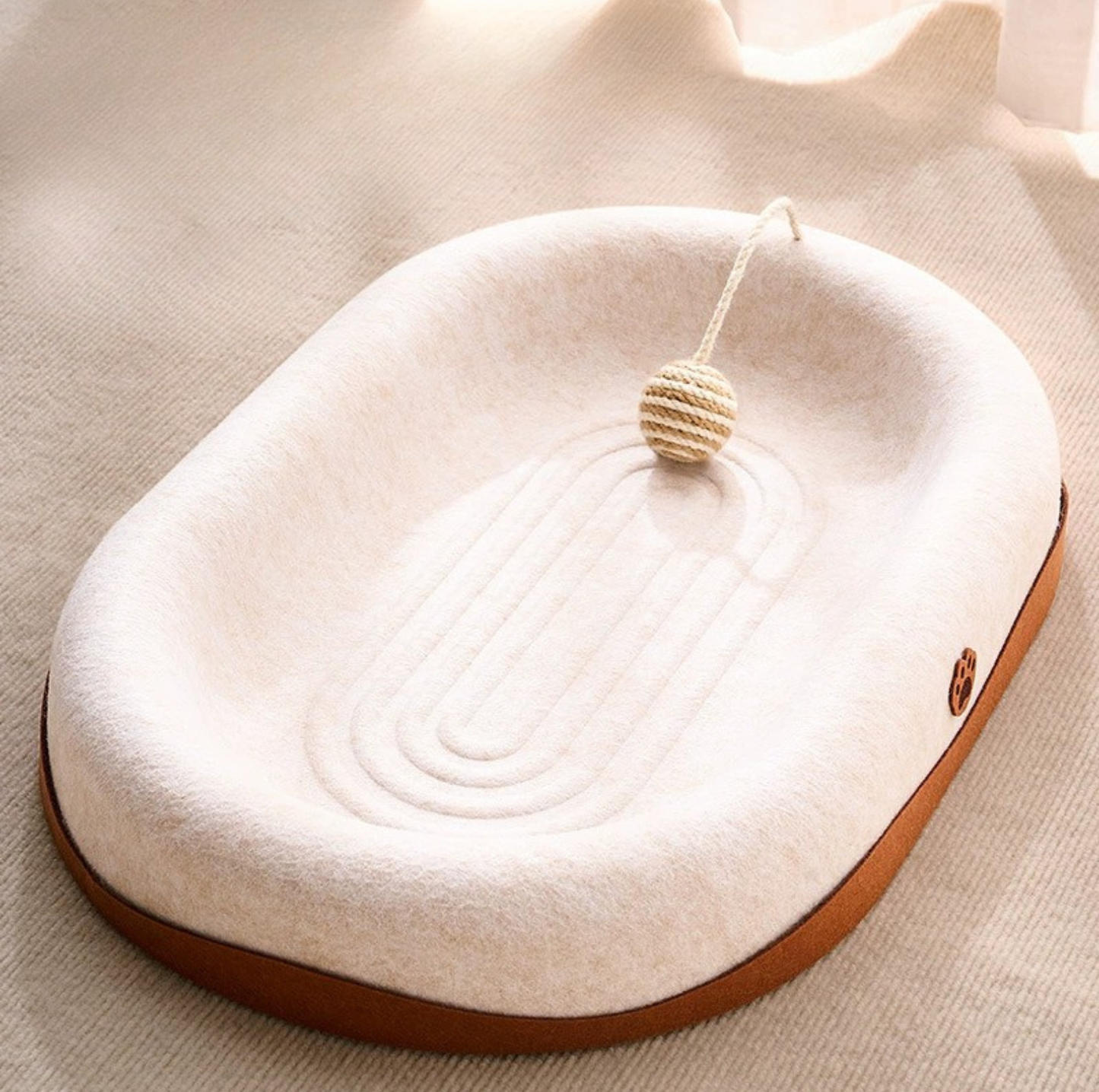 Oval Felt Cat Scratching Bed – Dual-Use Lounger & Claw Care Nest