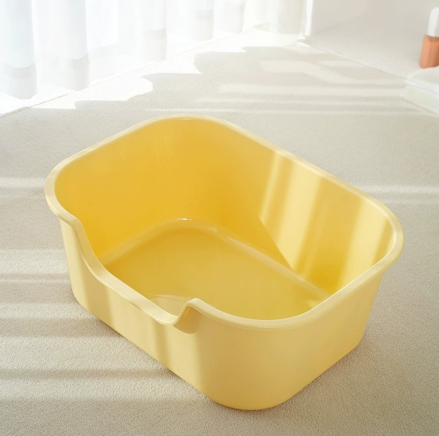 Compact Open Cat Litter Tray with High Sides & Low Entry