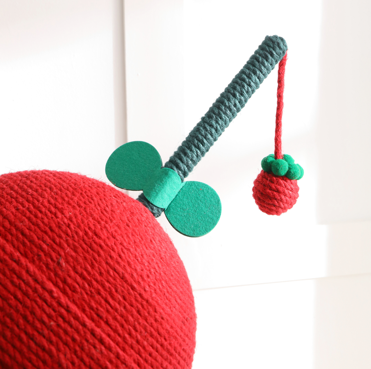 Fruit Lollipop Style Cat Scratcher Toy – Orange & Strawberry