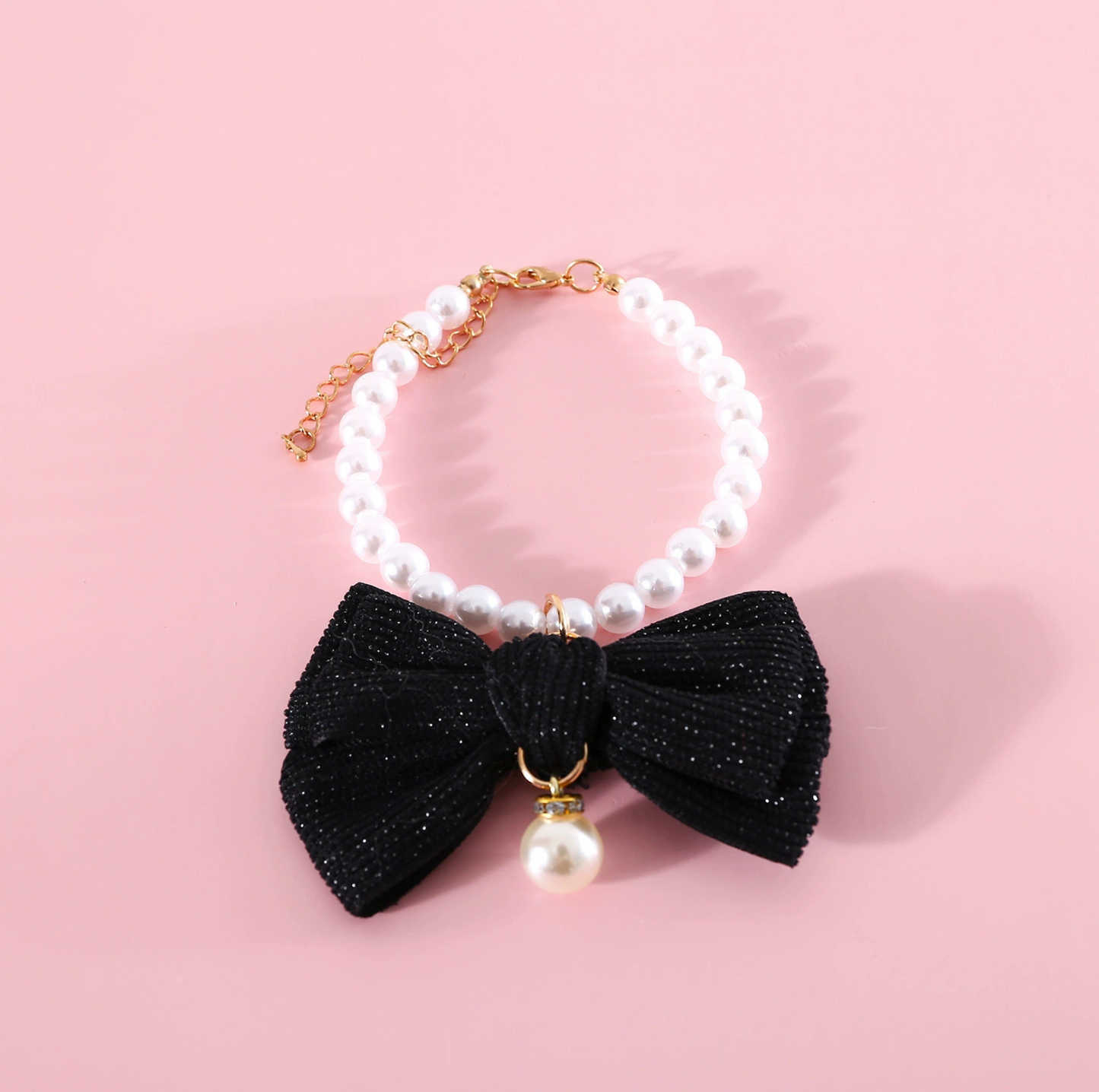 Pearl Bowknot Pet Necklace – For Cats & Small Dogs